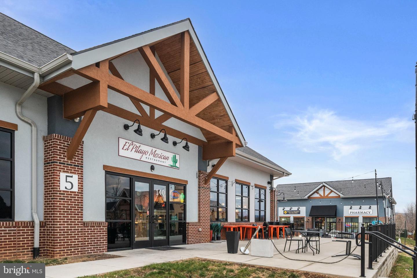 13543 HANGING ROCK LN, LOVETTSVILLE, Virginia 20180, 4 Bedrooms Bedrooms, ,4 BathroomsBathrooms,Residential,For sale,13543 HANGING ROCK LN,VALO2112532 MLS # VALO2112532