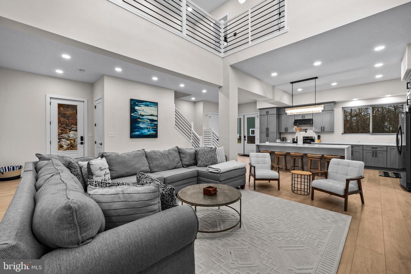 13543 HANGING ROCK LN, LOVETTSVILLE, Virginia 20180, 4 Bedrooms Bedrooms, ,4 BathroomsBathrooms,Residential,For sale,13543 HANGING ROCK LN,VALO2112532 MLS # VALO2112532