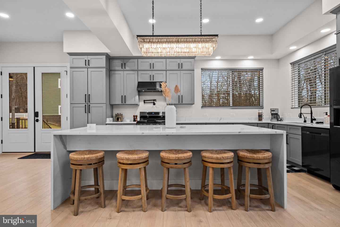 13543 HANGING ROCK LN, LOVETTSVILLE, Virginia 20180, 4 Bedrooms Bedrooms, ,4 BathroomsBathrooms,Residential,For sale,13543 HANGING ROCK LN,VALO2112532 MLS # VALO2112532