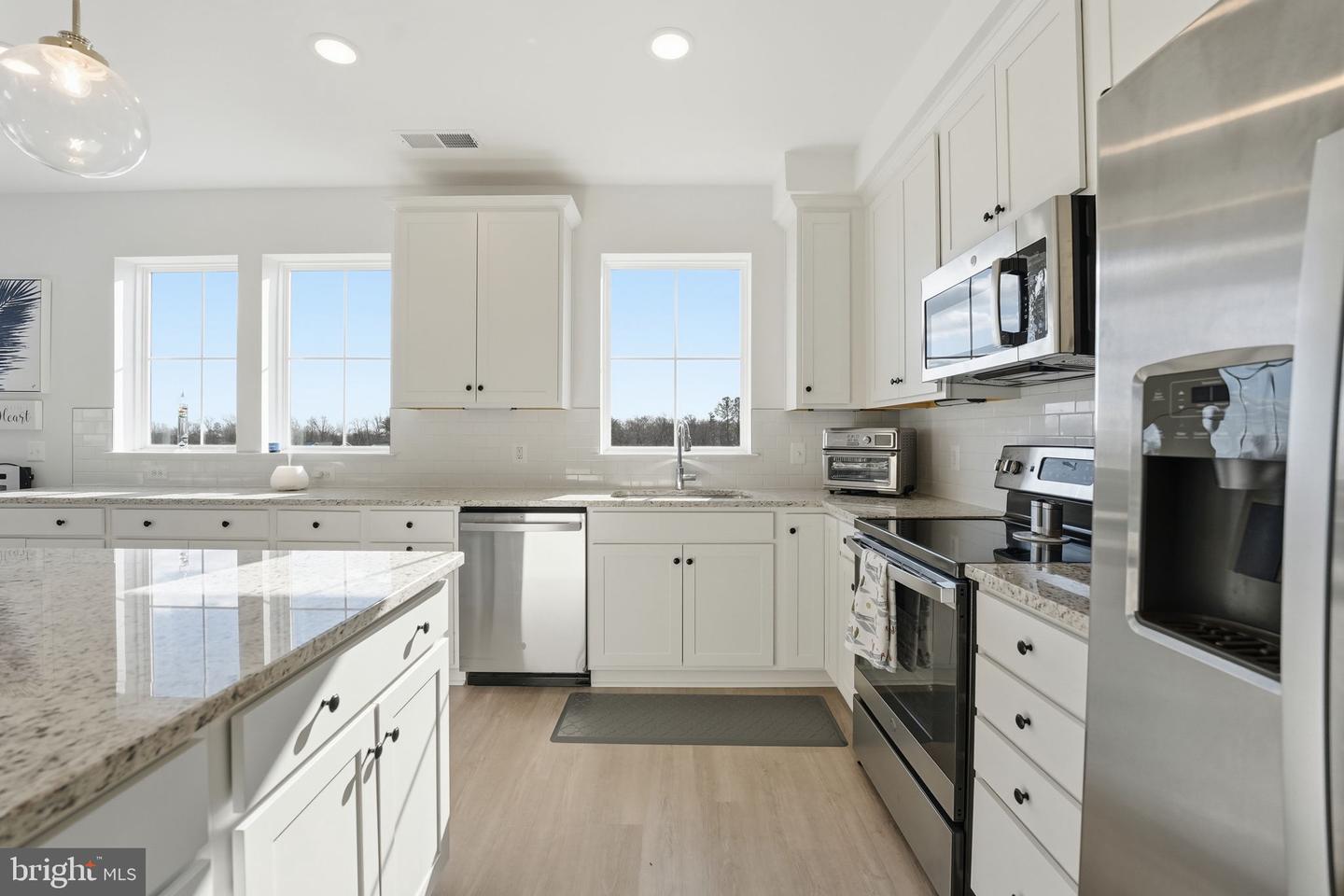3720 HAVERTILL LN #407, WOODBRIDGE, Virginia 22193, 2 Bedrooms Bedrooms, ,2 BathroomsBathrooms,Residential,For sale,3720 HAVERTILL LN #407,VAPW2109312 MLS # VAPW2109312