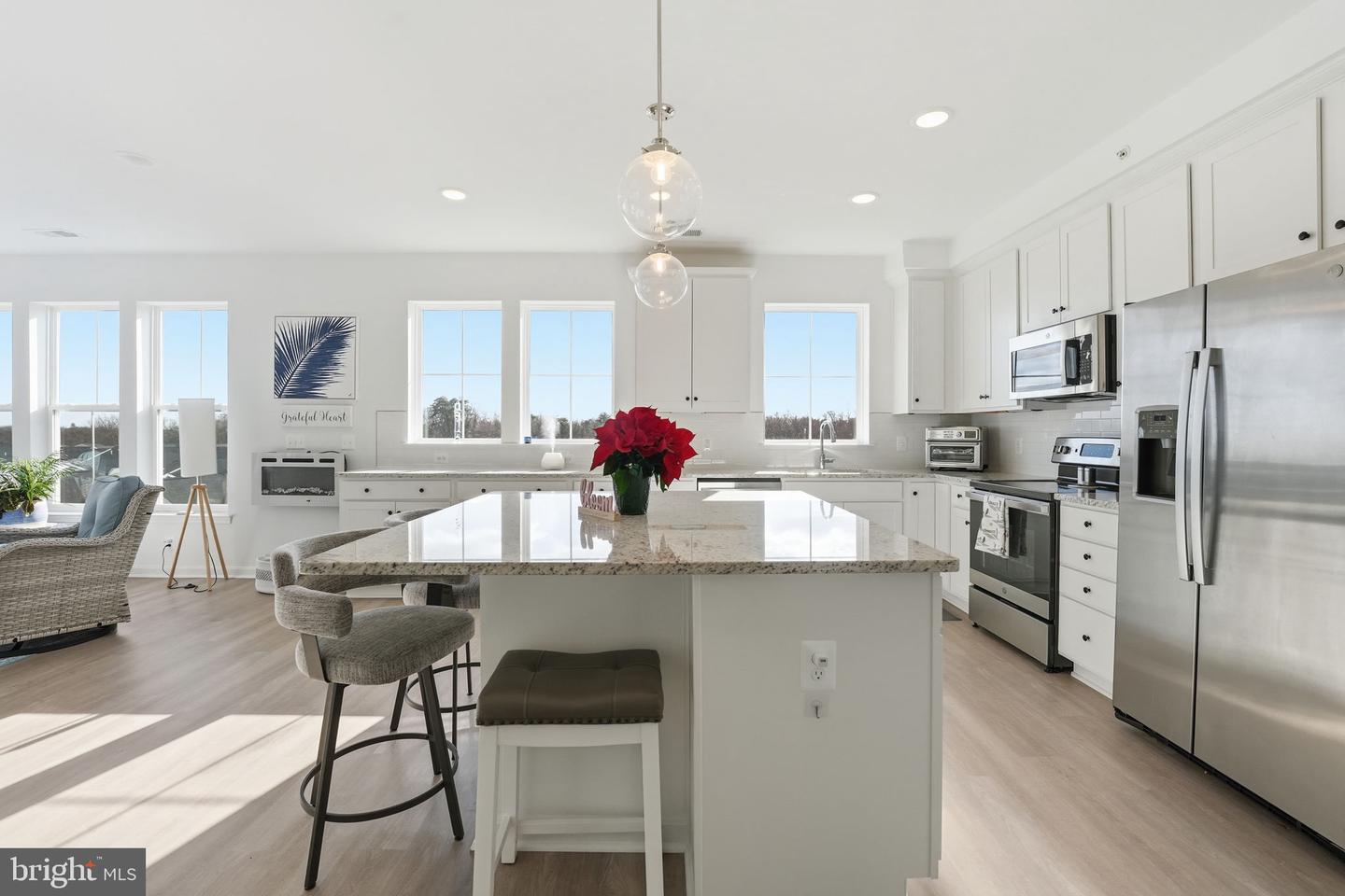 3720 HAVERTILL LN #407, WOODBRIDGE, Virginia 22193, 2 Bedrooms Bedrooms, ,2 BathroomsBathrooms,Residential,For sale,3720 HAVERTILL LN #407,VAPW2109312 MLS # VAPW2109312