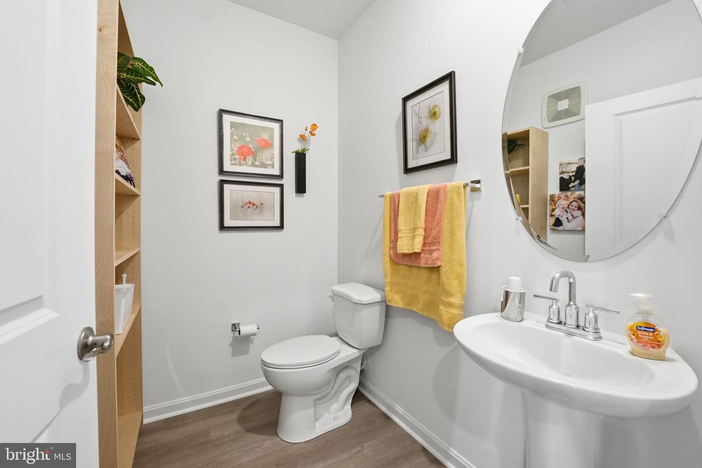 3720 HAVERTILL LN #407, WOODBRIDGE, Virginia 22193, 2 Bedrooms Bedrooms, ,2 BathroomsBathrooms,Residential,For sale,3720 HAVERTILL LN #407,VAPW2109312 MLS # VAPW2109312