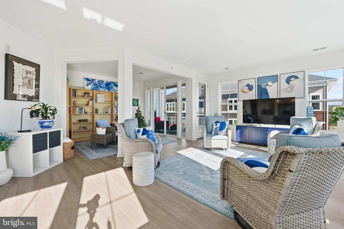 3720 HAVERTILL LN #407, WOODBRIDGE, Virginia 22193, 2 Bedrooms Bedrooms, ,2 BathroomsBathrooms,Residential,For sale,3720 HAVERTILL LN #407,VAPW2109312 MLS # VAPW2109312