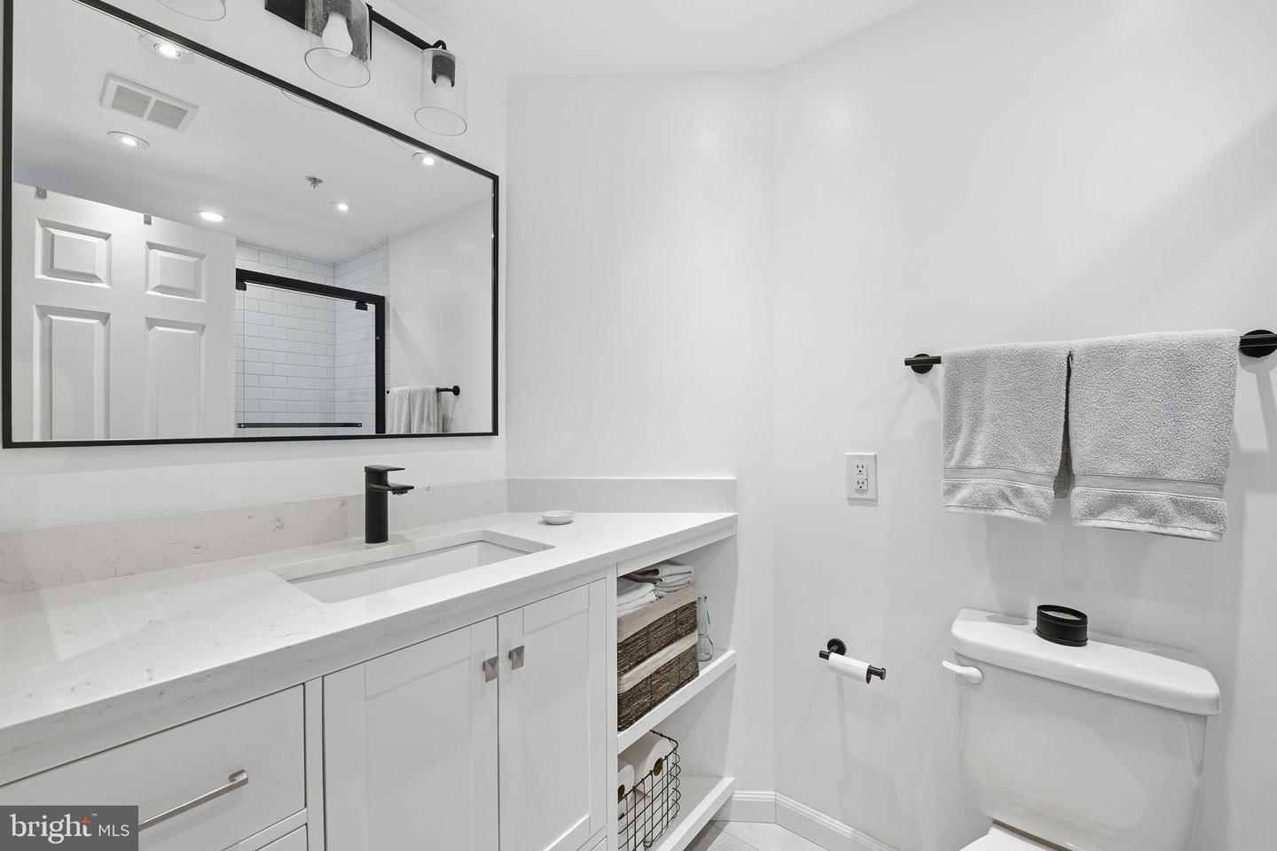 2301 N ST NW #212, WASHINGTON, District Of Columbia 20037, 1 Bedroom Bedrooms, ,1 BathroomBathrooms,Residential,For sale,2301 N ST NW #212,DCDC2235438 MLS # DCDC2235438 2301 N ST NW #212, WASHINGTON, District Of Columbia 20037, 1 Bedroom Bedrooms, ,1 BathroomBathrooms,Residential,For sale,2301 N ST NW #212,DCDC2235438 MLS # DCDC2235438