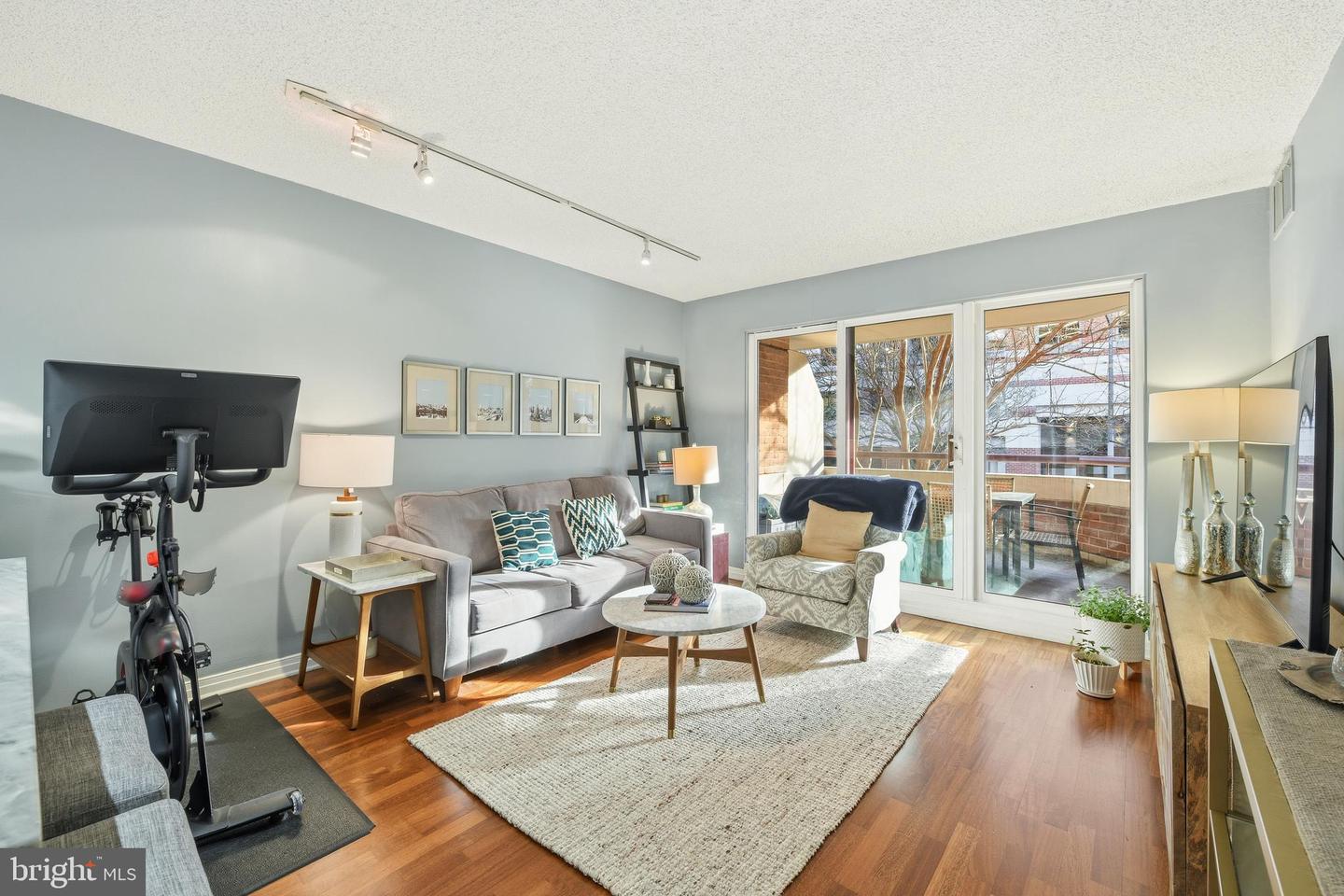 2301 N ST NW #212, WASHINGTON, District Of Columbia 20037, 1 Bedroom Bedrooms, ,1 BathroomBathrooms,Residential,For sale,2301 N ST NW #212,DCDC2235438 MLS # DCDC2235438 2301 N ST NW #212, WASHINGTON, District Of Columbia 20037, 1 Bedroom Bedrooms, ,1 BathroomBathrooms,Residential,For sale,2301 N ST NW #212,DCDC2235438 MLS # DCDC2235438