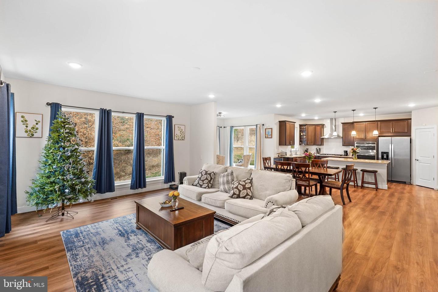 17751 WHITE CAMPION WAY, DUMFRIES, Virginia 22026, 4 Bedrooms Bedrooms, ,5 BathroomsBathrooms,Residential,For sale,17751 WHITE CAMPION WAY,VAPW2109386 MLS # VAPW2109386