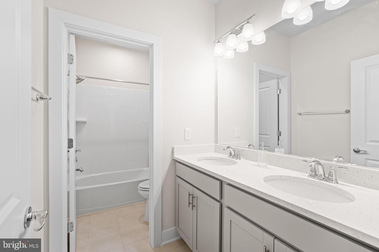 17751 WHITE CAMPION WAY, DUMFRIES, Virginia 22026, 4 Bedrooms Bedrooms, ,5 BathroomsBathrooms,Residential,For sale,17751 WHITE CAMPION WAY,VAPW2109386 MLS # VAPW2109386