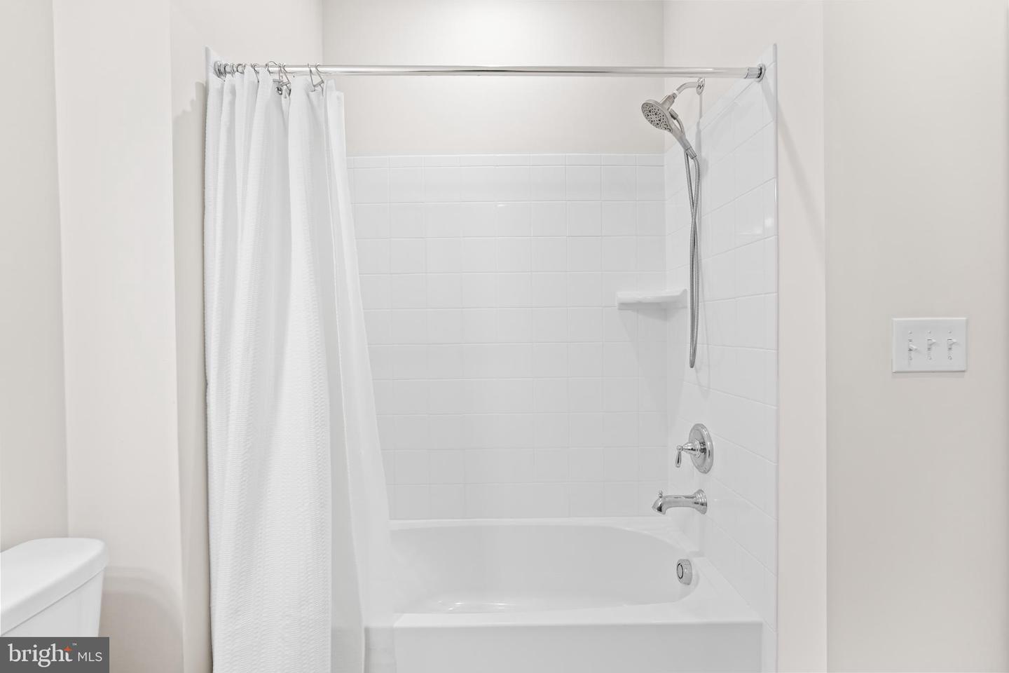 17751 WHITE CAMPION WAY, DUMFRIES, Virginia 22026, 4 Bedrooms Bedrooms, ,5 BathroomsBathrooms,Residential,For sale,17751 WHITE CAMPION WAY,VAPW2109386 MLS # VAPW2109386