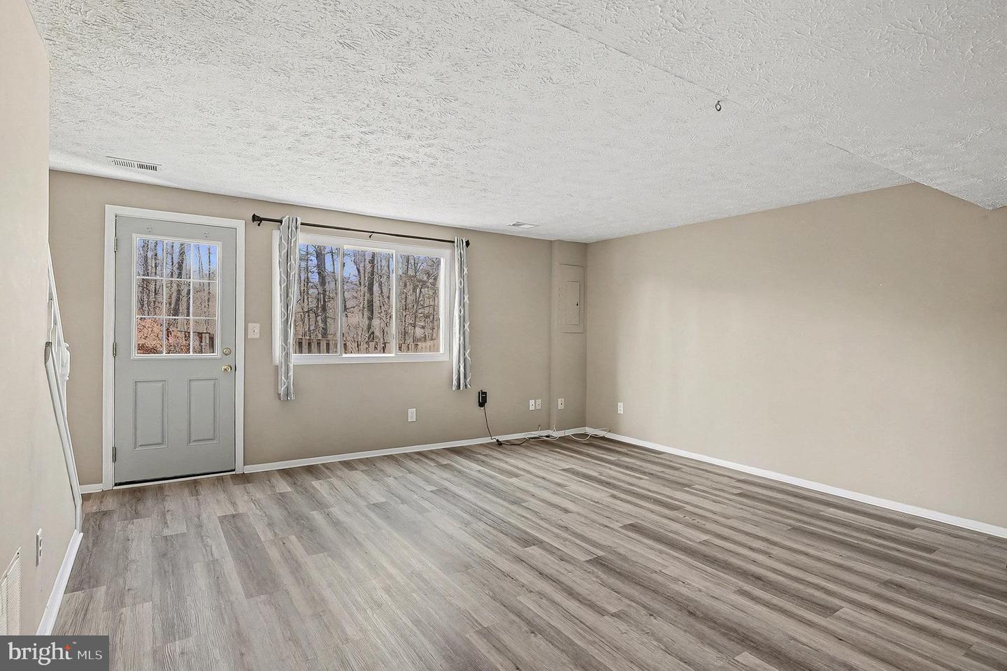 10161 E WILMINGTON ST, MANASSAS, Virginia 20109, 3 Bedrooms Bedrooms, 1 Room Rooms,2 BathroomsBathrooms,Residential,For sale,10161 E WILMINGTON ST,VAPW2109400 MLS # VAPW2109400