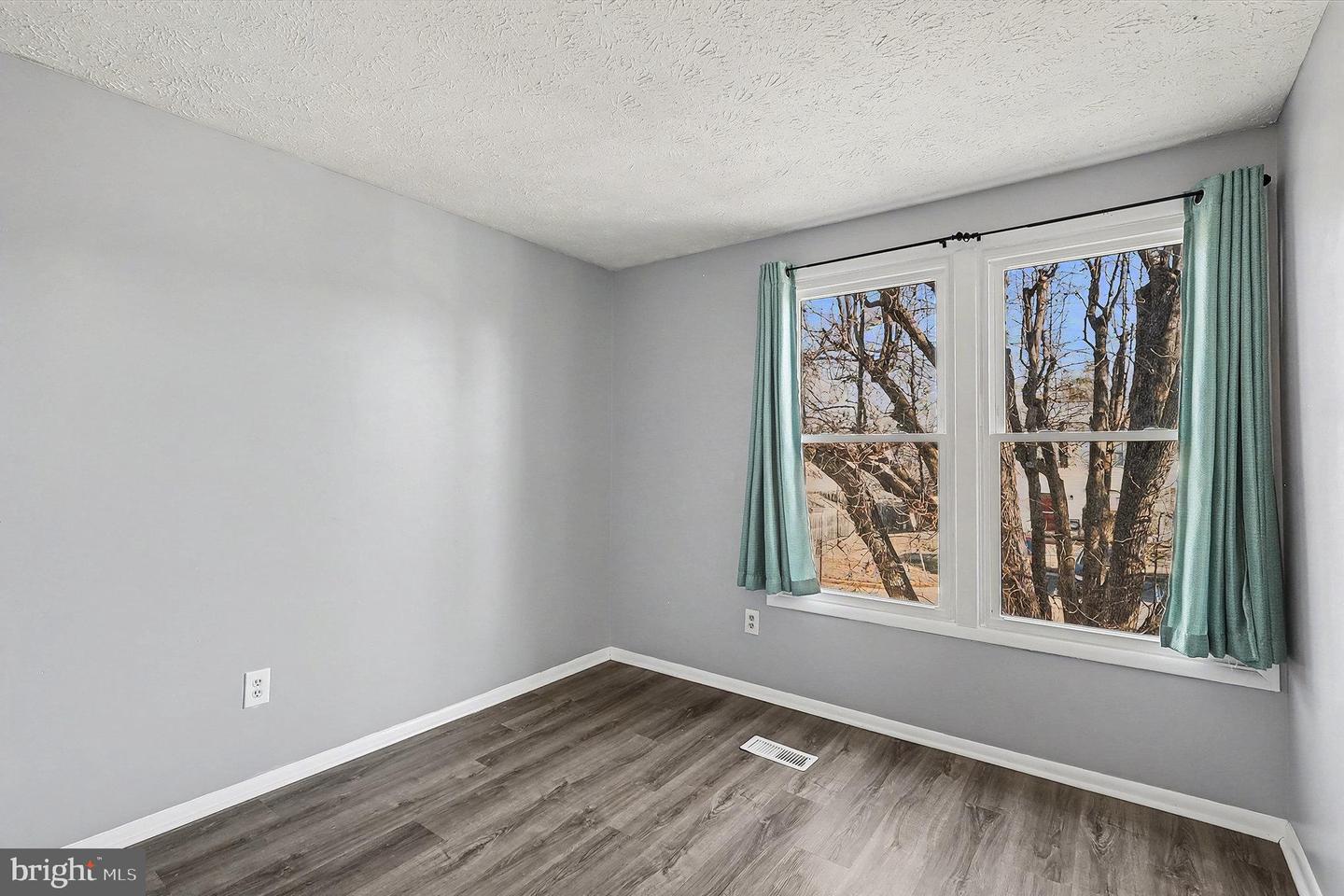 10161 E WILMINGTON ST, MANASSAS, Virginia 20109, 3 Bedrooms Bedrooms, 1 Room Rooms,2 BathroomsBathrooms,Residential,For sale,10161 E WILMINGTON ST,VAPW2109400 MLS # VAPW2109400