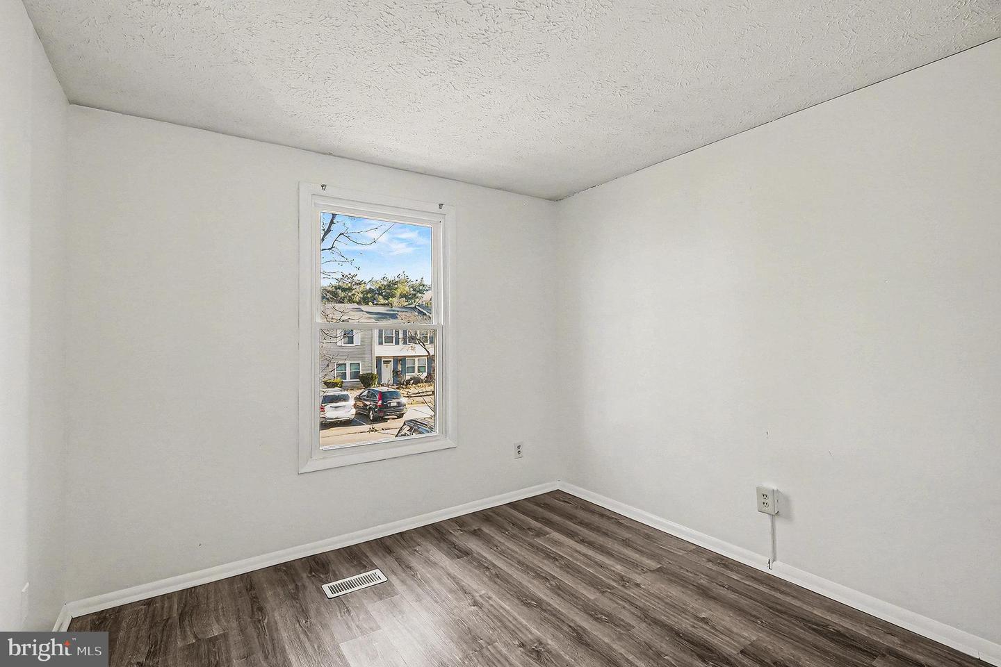 10161 E WILMINGTON ST, MANASSAS, Virginia 20109, 3 Bedrooms Bedrooms, 1 Room Rooms,2 BathroomsBathrooms,Residential,For sale,10161 E WILMINGTON ST,VAPW2109400 MLS # VAPW2109400