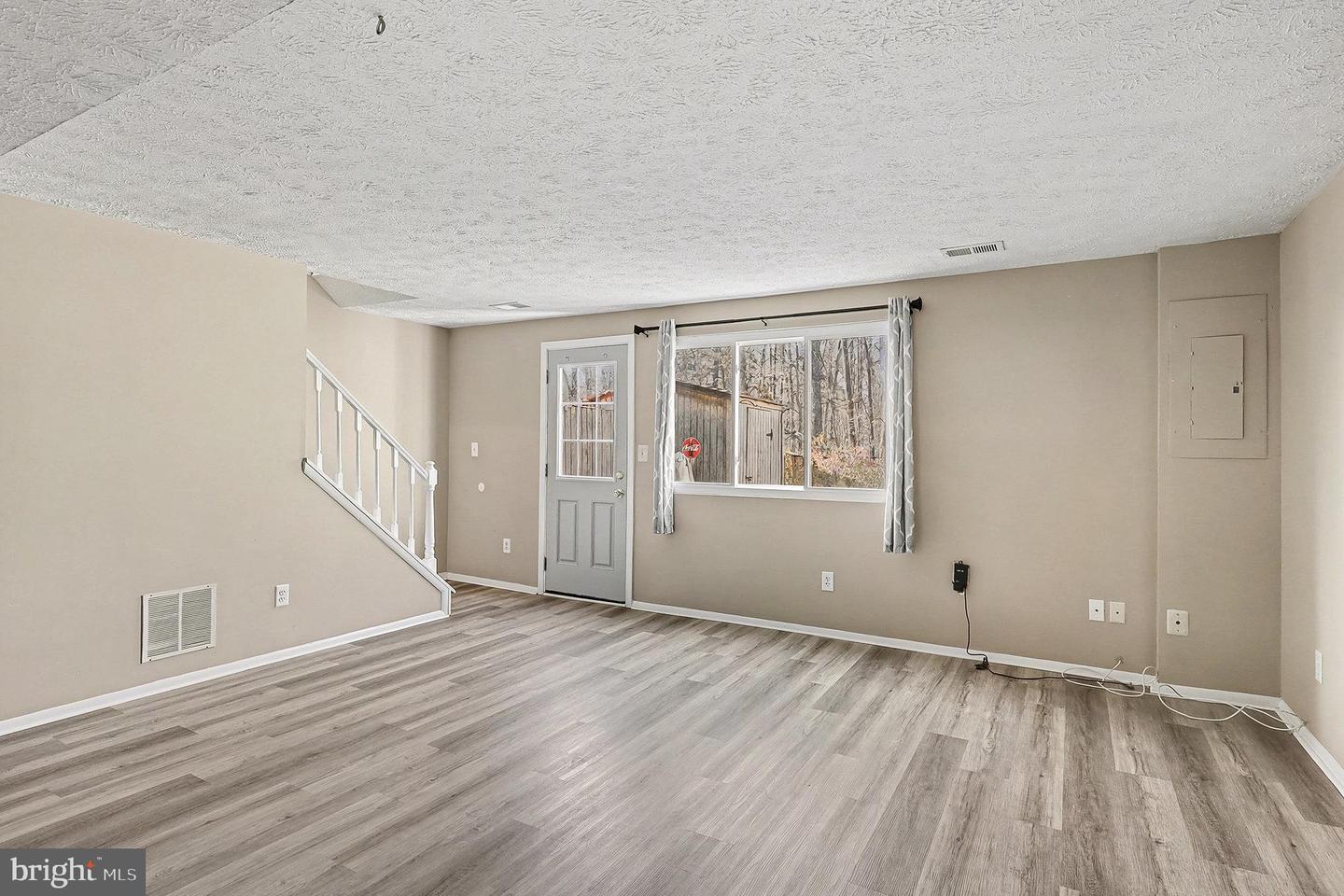 10161 E WILMINGTON ST, MANASSAS, Virginia 20109, 3 Bedrooms Bedrooms, 1 Room Rooms,2 BathroomsBathrooms,Residential,For sale,10161 E WILMINGTON ST,VAPW2109400 MLS # VAPW2109400