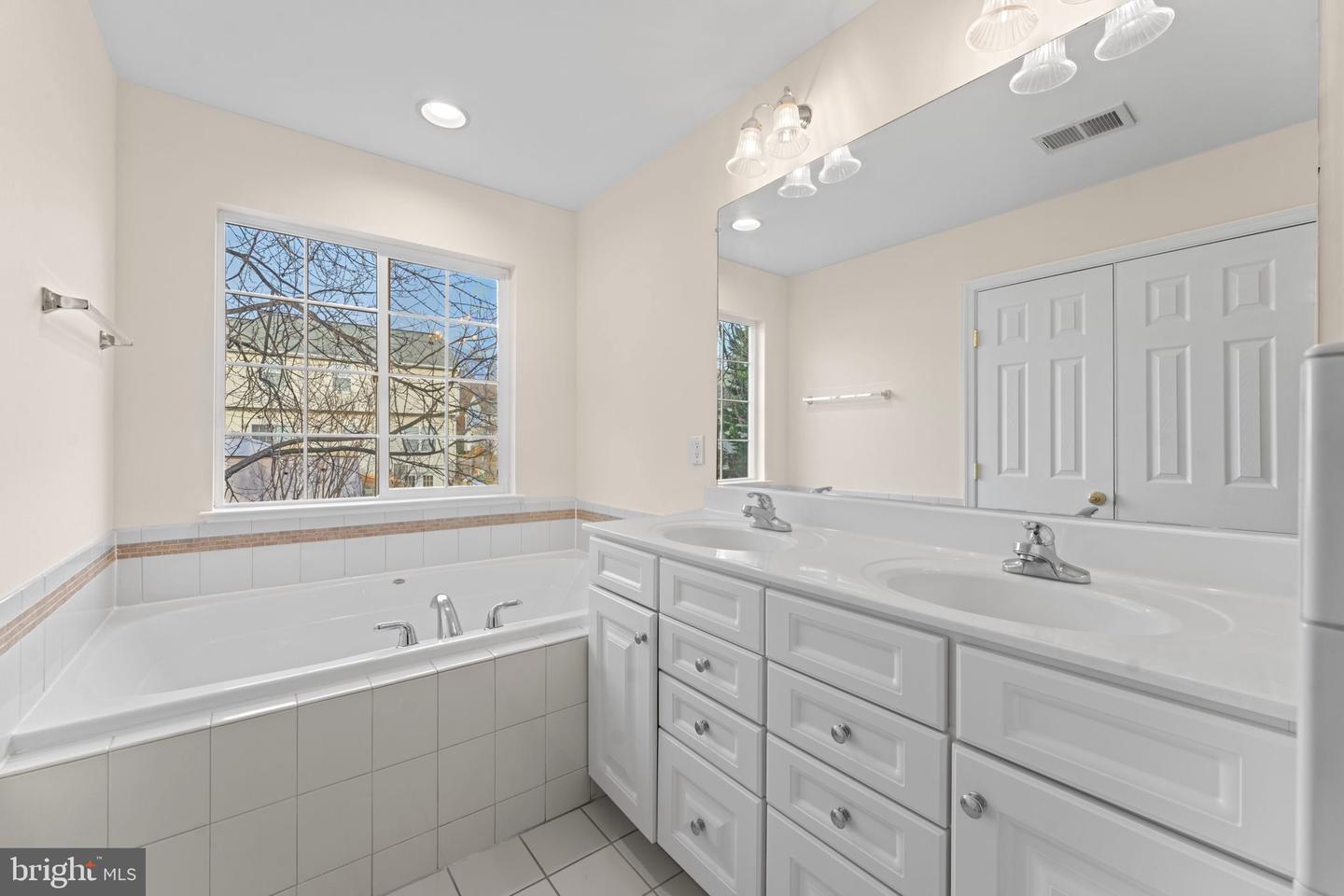 824 PERSIMMON PL, CULPEPER, Virginia 22701, 3 Bedrooms Bedrooms, ,3 BathroomsBathrooms,Residential,For sale,824 PERSIMMON PL,VACU2012262 MLS # VACU2012262