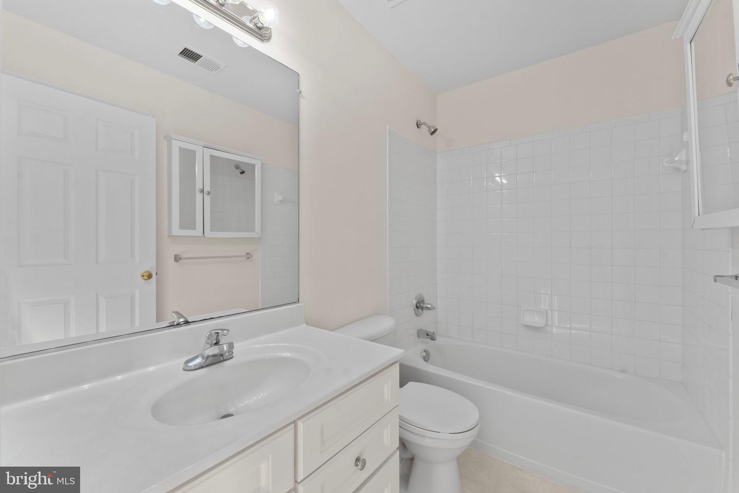 824 PERSIMMON PL, CULPEPER, Virginia 22701, 3 Bedrooms Bedrooms, ,3 BathroomsBathrooms,Residential,For sale,824 PERSIMMON PL,VACU2012262 MLS # VACU2012262