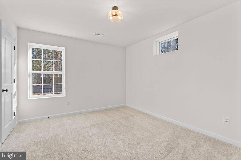 512 CEDAR HILL RD, MINERAL, Virginia 23117, 5 Bedrooms Bedrooms, ,3 BathroomsBathrooms,Residential,For sale,512 CEDAR HILL RD,VALA2009062 MLS # VALA2009062