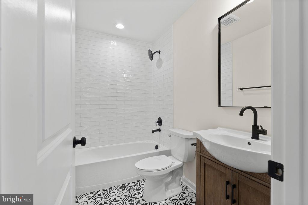 512 CEDAR HILL RD, MINERAL, Virginia 23117, 5 Bedrooms Bedrooms, ,3 BathroomsBathrooms,Residential,For sale,512 CEDAR HILL RD,VALA2009062 MLS # VALA2009062