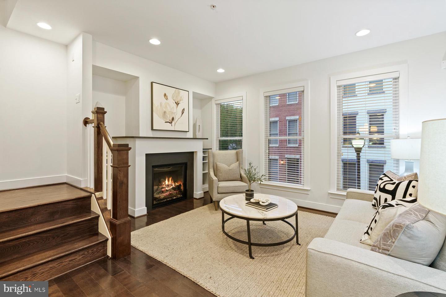 1022 3RD PL SE, WASHINGTON, District Of Columbia 20003, 4 Bedrooms Bedrooms, ,3 BathroomsBathrooms,Residential,For sale,1022 3RD PL SE,DCDC2235620 MLS # DCDC2235620