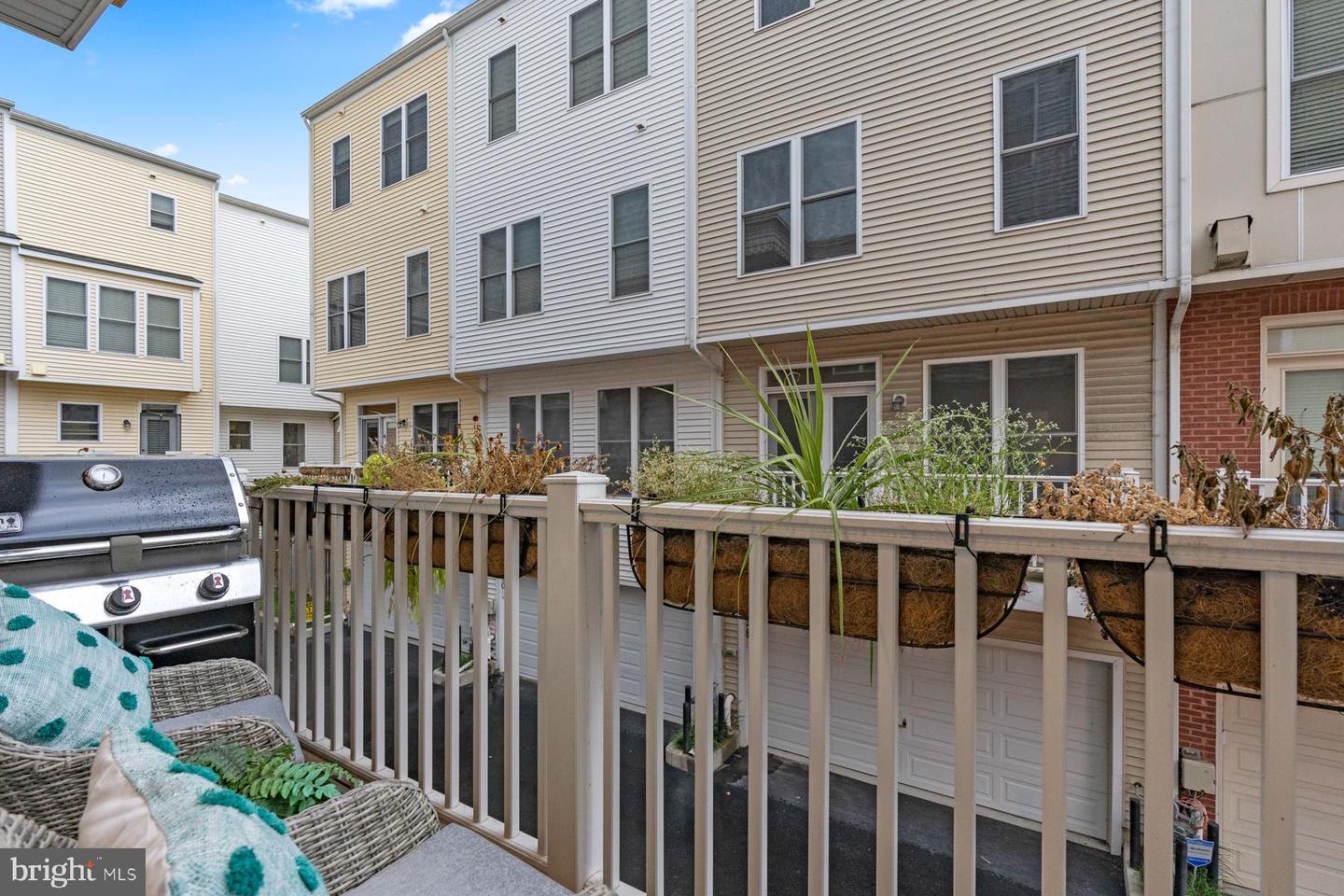 1022 3RD PL SE, WASHINGTON, District Of Columbia 20003, 4 Bedrooms Bedrooms, ,3 BathroomsBathrooms,Residential,For sale,1022 3RD PL SE,DCDC2235620 MLS # DCDC2235620