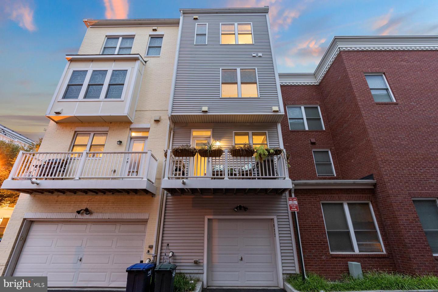 1022 3RD PL SE, WASHINGTON, District Of Columbia 20003, 4 Bedrooms Bedrooms, ,3 BathroomsBathrooms,Residential,For sale,1022 3RD PL SE,DCDC2235620 MLS # DCDC2235620