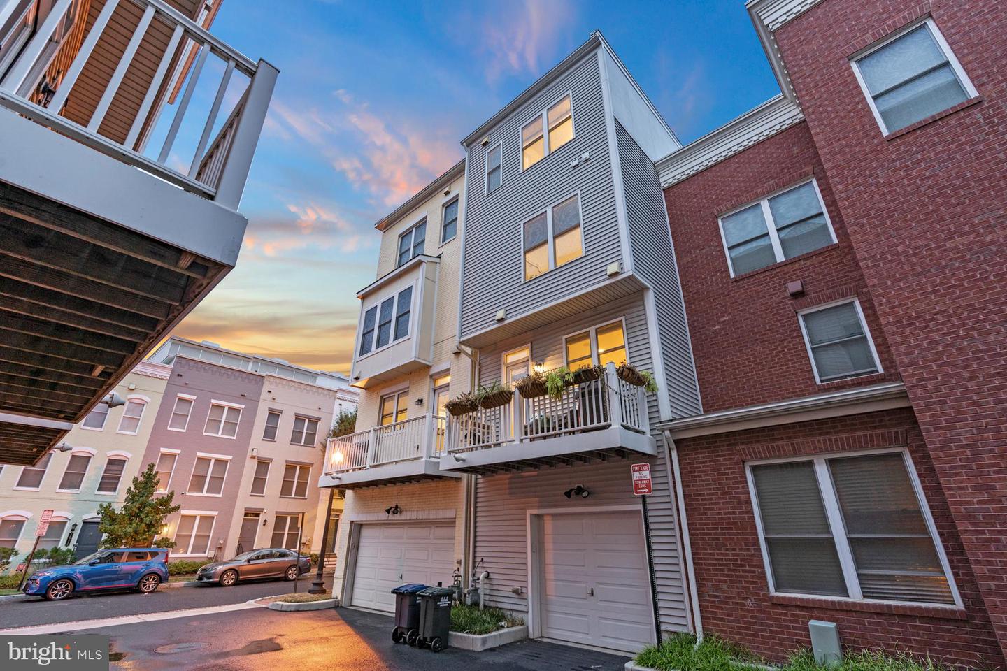 1022 3RD PL SE, WASHINGTON, District Of Columbia 20003, 4 Bedrooms Bedrooms, ,3 BathroomsBathrooms,Residential,For sale,1022 3RD PL SE,DCDC2235620 MLS # DCDC2235620