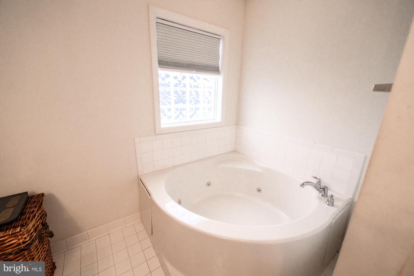 21 CARLSBAD DR, STAFFORD, Virginia 22554, 5 Bedrooms Bedrooms, ,3 BathroomsBathrooms,Residential,For sale,21 CARLSBAD DR,VAST2044822 MLS # VAST2044822