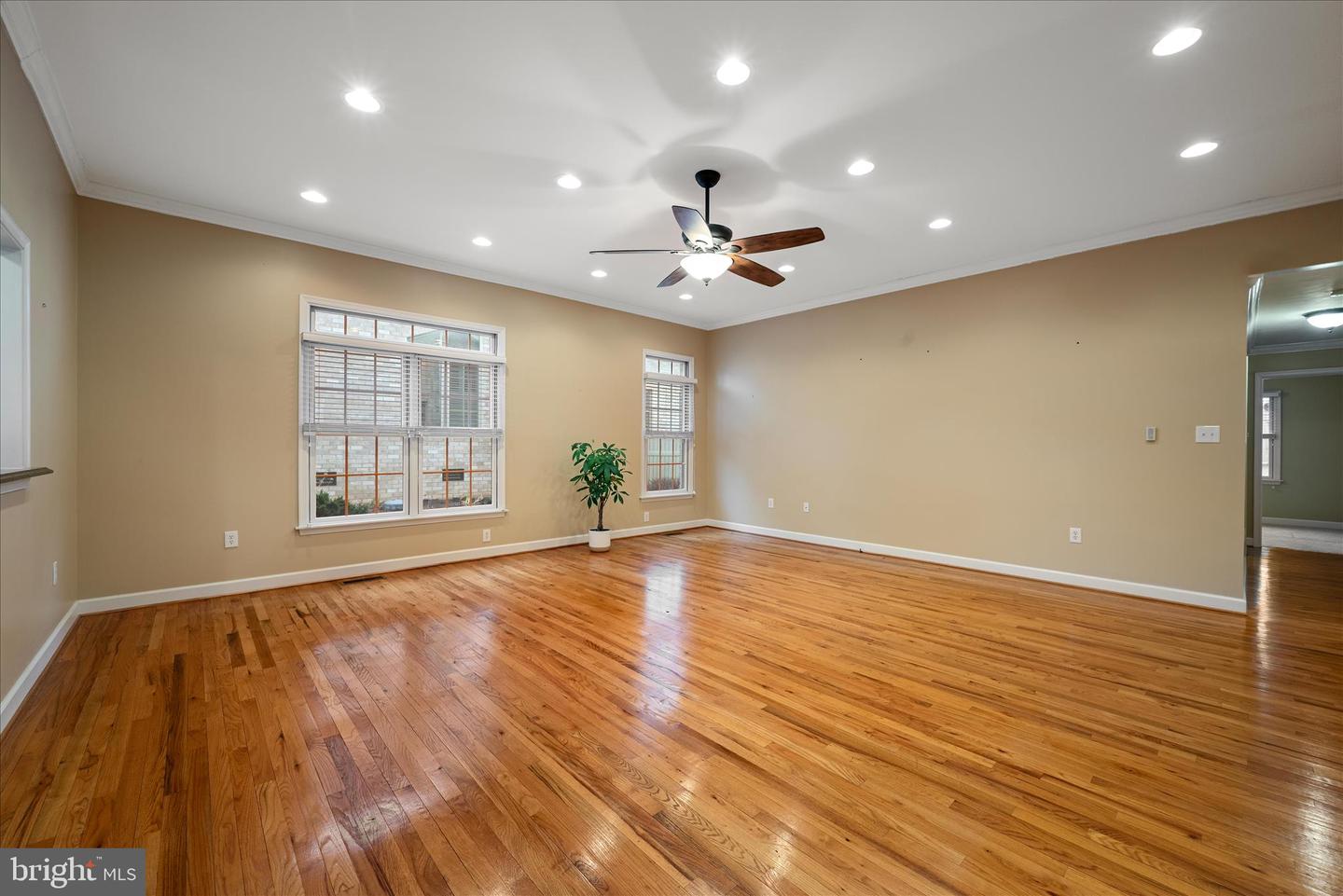 126 FAIRGROUND RD, WOODSTOCK, Virginia 22664, 3 Bedrooms Bedrooms, 9 Rooms Rooms,2 BathroomsBathrooms,Residential,For sale,126 FAIRGROUND RD,VASH2013236 MLS # VASH2013236