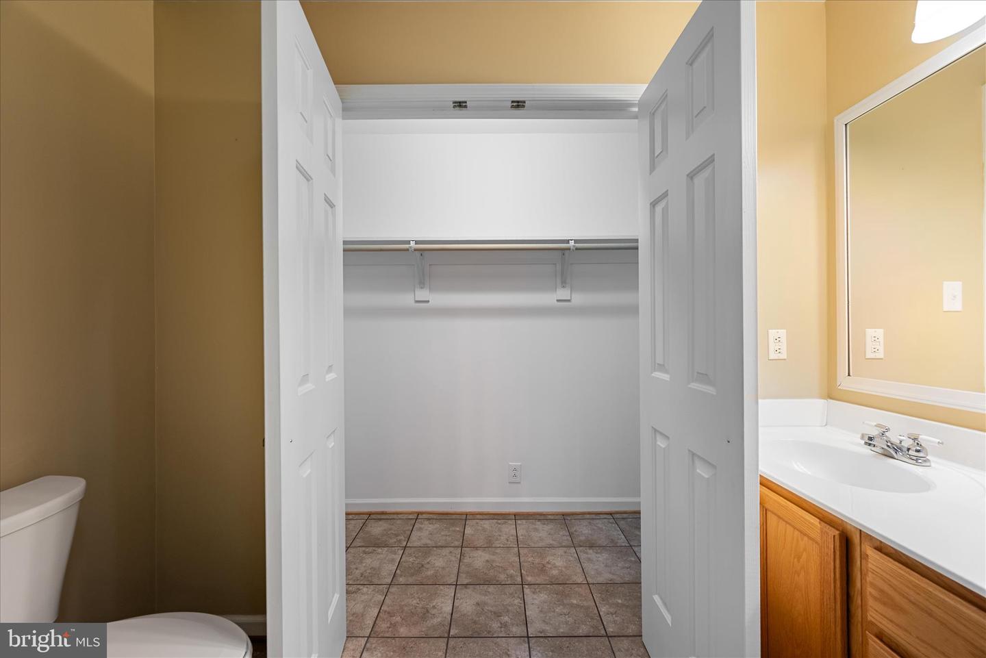 126 FAIRGROUND RD, WOODSTOCK, Virginia 22664, 3 Bedrooms Bedrooms, 9 Rooms Rooms,2 BathroomsBathrooms,Residential,For sale,126 FAIRGROUND RD,VASH2013236 MLS # VASH2013236