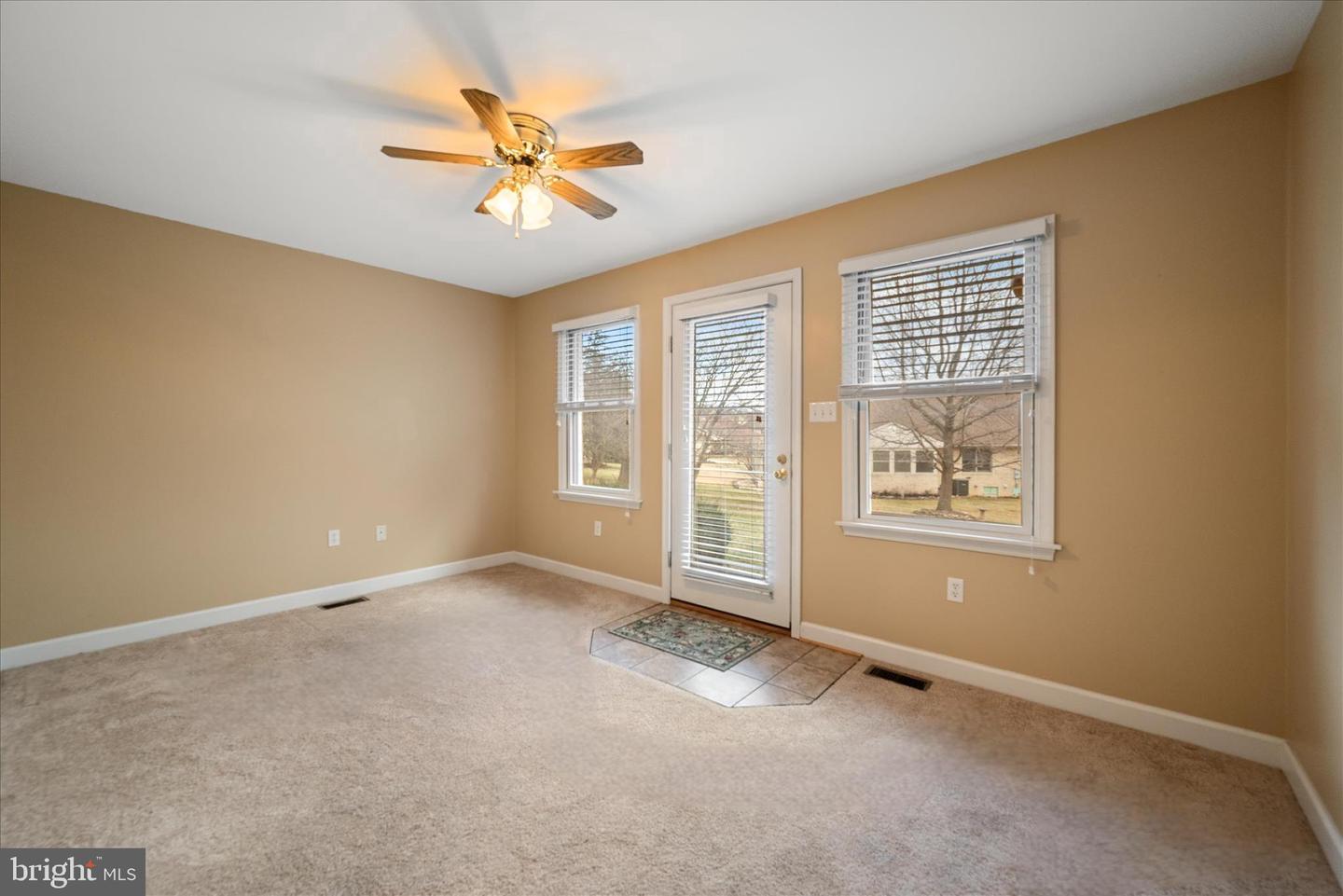 126 FAIRGROUND RD, WOODSTOCK, Virginia 22664, 3 Bedrooms Bedrooms, 9 Rooms Rooms,2 BathroomsBathrooms,Residential,For sale,126 FAIRGROUND RD,VASH2013236 MLS # VASH2013236