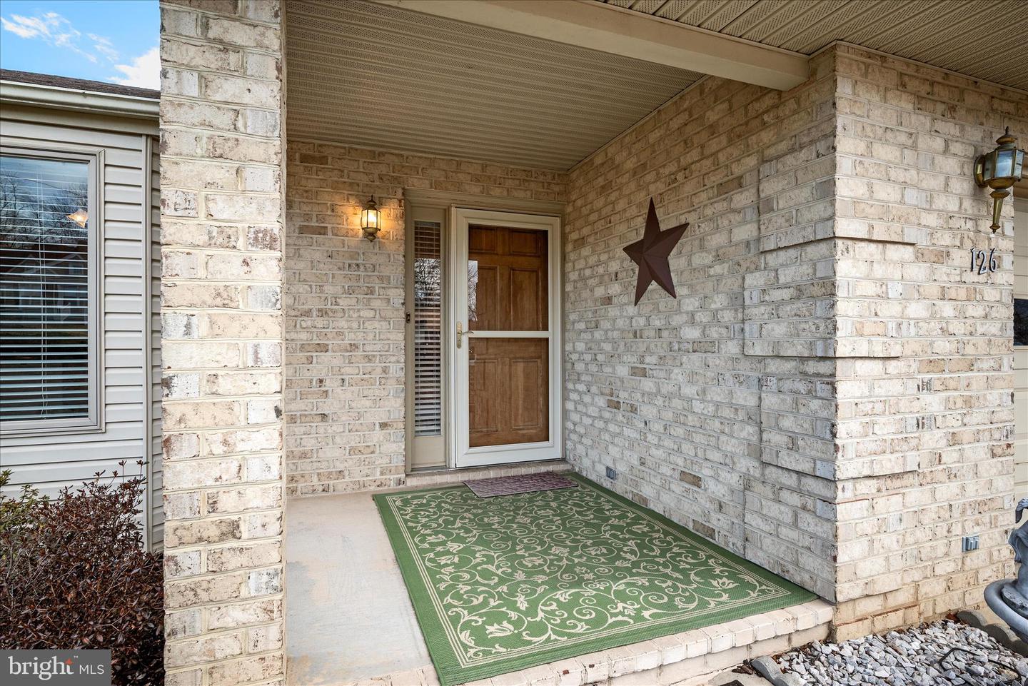 126 FAIRGROUND RD, WOODSTOCK, Virginia 22664, 3 Bedrooms Bedrooms, 9 Rooms Rooms,2 BathroomsBathrooms,Residential,For sale,126 FAIRGROUND RD,VASH2013236 MLS # VASH2013236