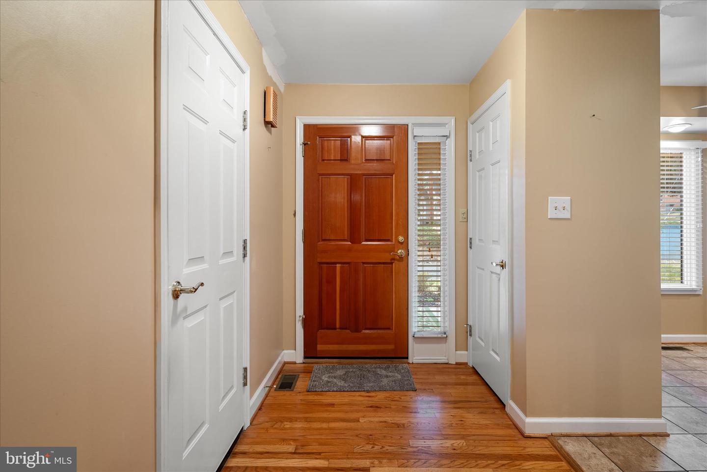 126 FAIRGROUND RD, WOODSTOCK, Virginia 22664, 3 Bedrooms Bedrooms, 9 Rooms Rooms,2 BathroomsBathrooms,Residential,For sale,126 FAIRGROUND RD,VASH2013236 MLS # VASH2013236