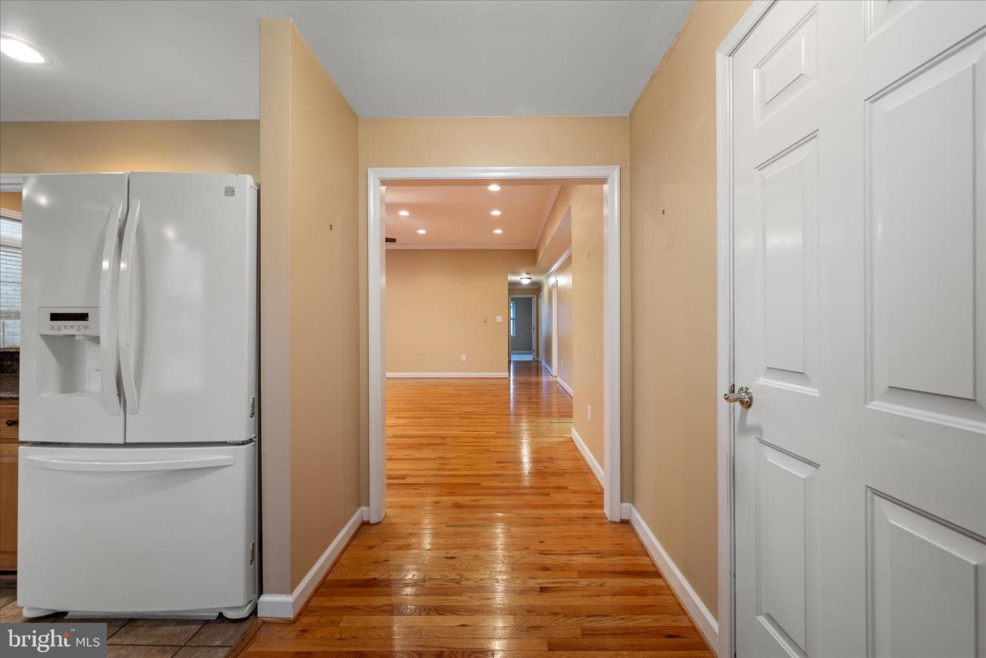 126 FAIRGROUND RD, WOODSTOCK, Virginia 22664, 3 Bedrooms Bedrooms, 9 Rooms Rooms,2 BathroomsBathrooms,Residential,For sale,126 FAIRGROUND RD,VASH2013236 MLS # VASH2013236