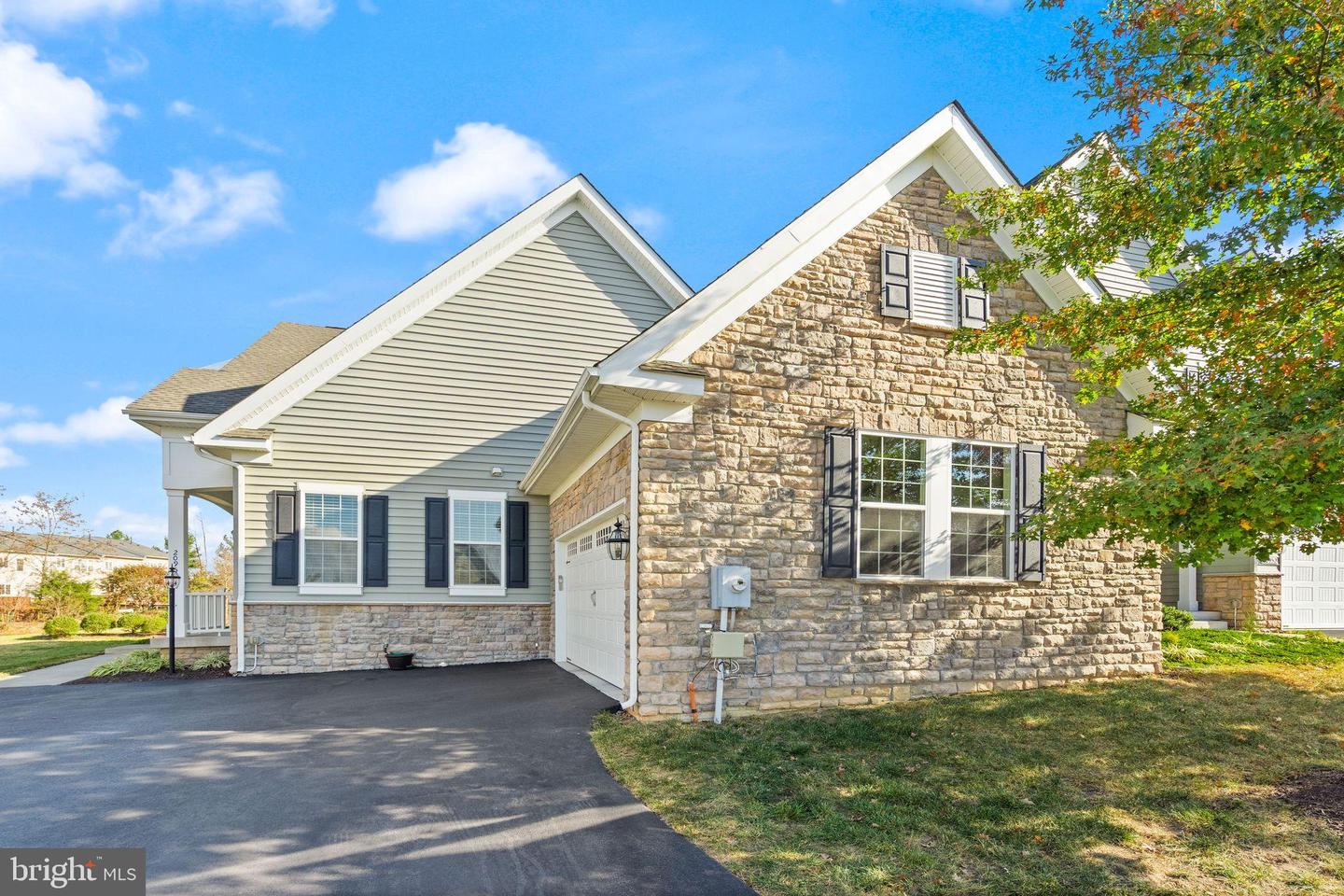 20950 GOOSE PRESERVE DR, ASHBURN, Virginia 20148, 4 Bedrooms Bedrooms, ,4 BathroomsBathrooms,Residential,For sale,20950 GOOSE PRESERVE DR,VALO2112634 MLS # VALO2112634