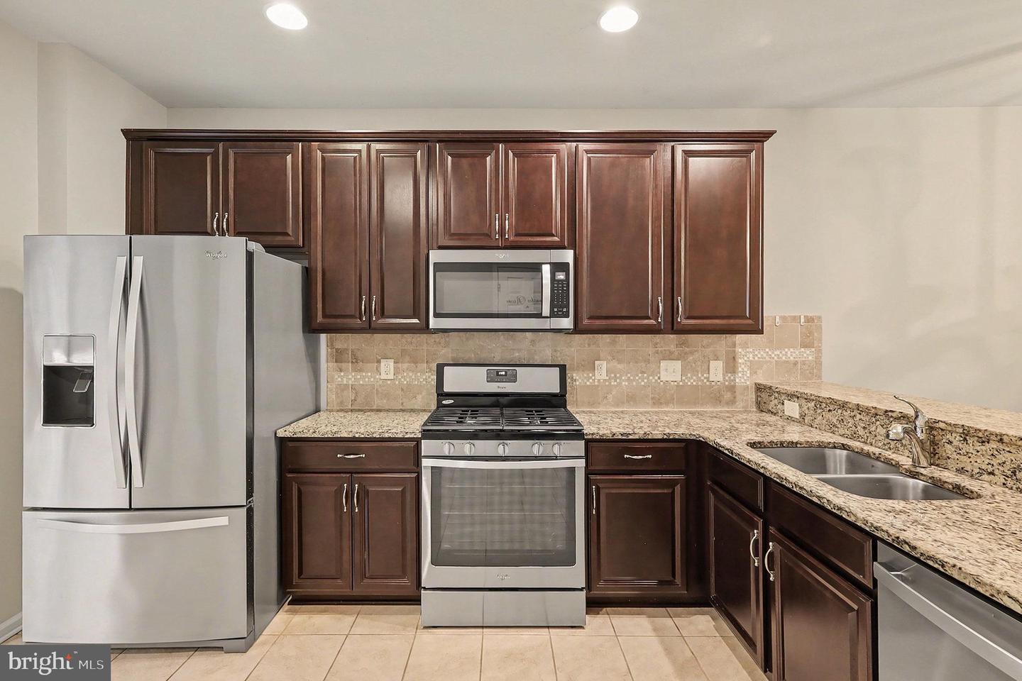 17083 GIBSON MILL RD, DUMFRIES, Virginia 22026, 3 Bedrooms Bedrooms, ,3 BathroomsBathrooms,Residential,For sale,17083 GIBSON MILL RD,VAPW2109472 MLS # VAPW2109472