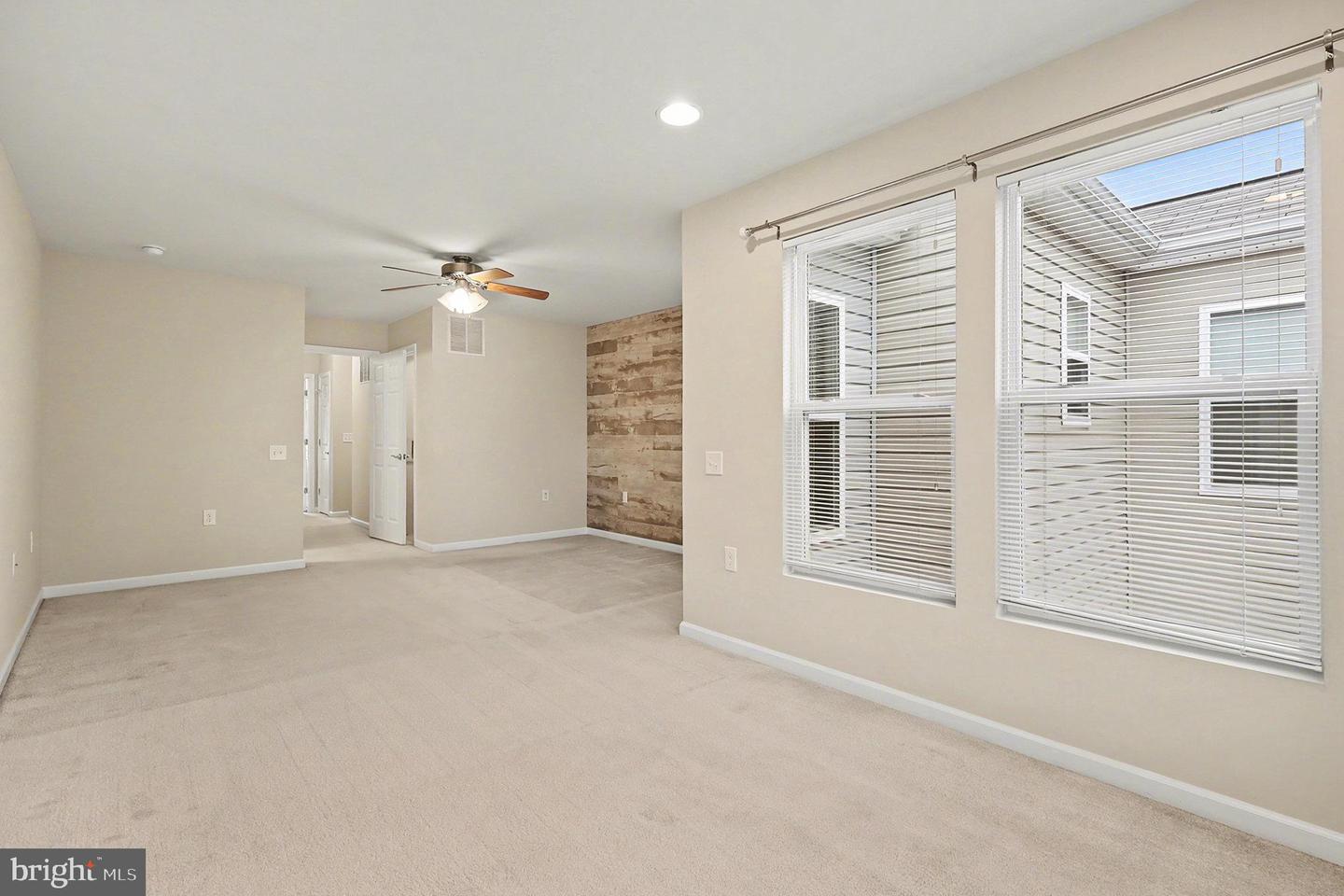 17083 GIBSON MILL RD, DUMFRIES, Virginia 22026, 3 Bedrooms Bedrooms, ,3 BathroomsBathrooms,Residential,For sale,17083 GIBSON MILL RD,VAPW2109472 MLS # VAPW2109472