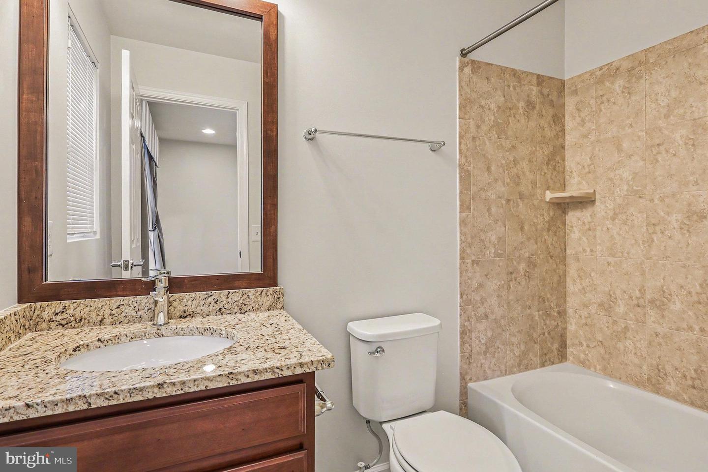 17083 GIBSON MILL RD, DUMFRIES, Virginia 22026, 3 Bedrooms Bedrooms, ,3 BathroomsBathrooms,Residential,For sale,17083 GIBSON MILL RD,VAPW2109472 MLS # VAPW2109472