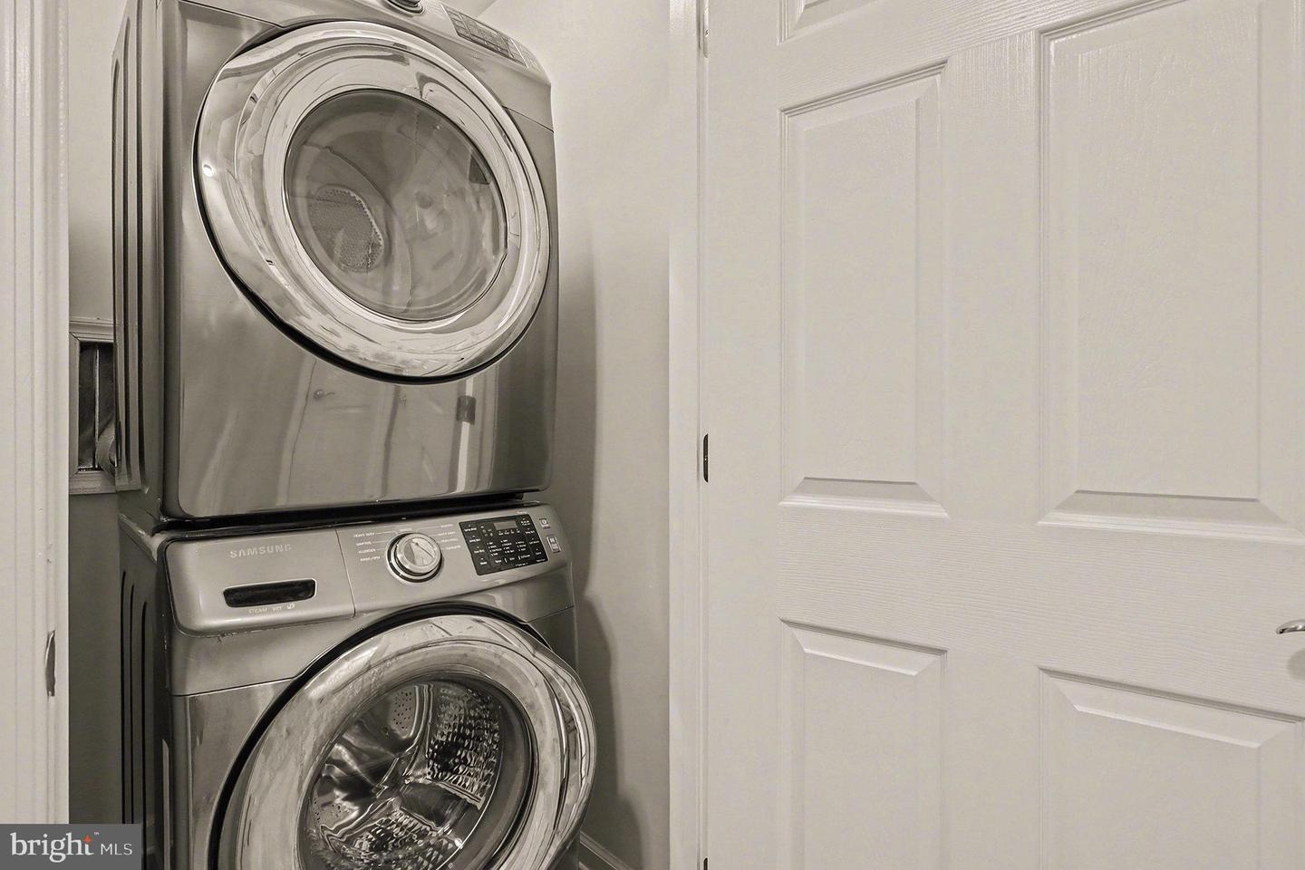 17083 GIBSON MILL RD, DUMFRIES, Virginia 22026, 3 Bedrooms Bedrooms, ,3 BathroomsBathrooms,Residential,For sale,17083 GIBSON MILL RD,VAPW2109472 MLS # VAPW2109472