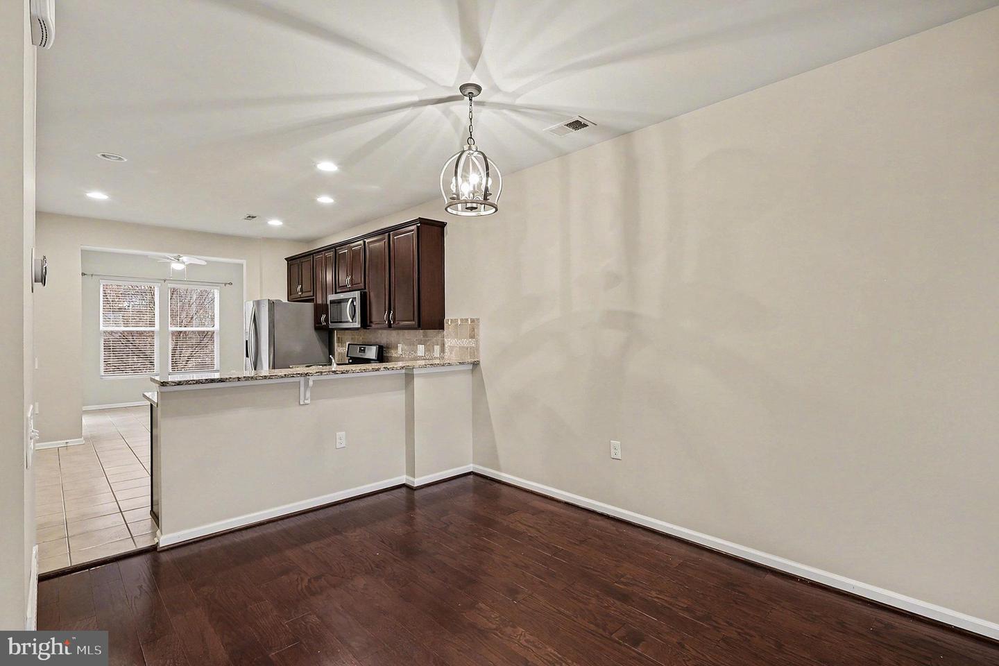 17083 GIBSON MILL RD, DUMFRIES, Virginia 22026, 3 Bedrooms Bedrooms, ,3 BathroomsBathrooms,Residential,For sale,17083 GIBSON MILL RD,VAPW2109472 MLS # VAPW2109472