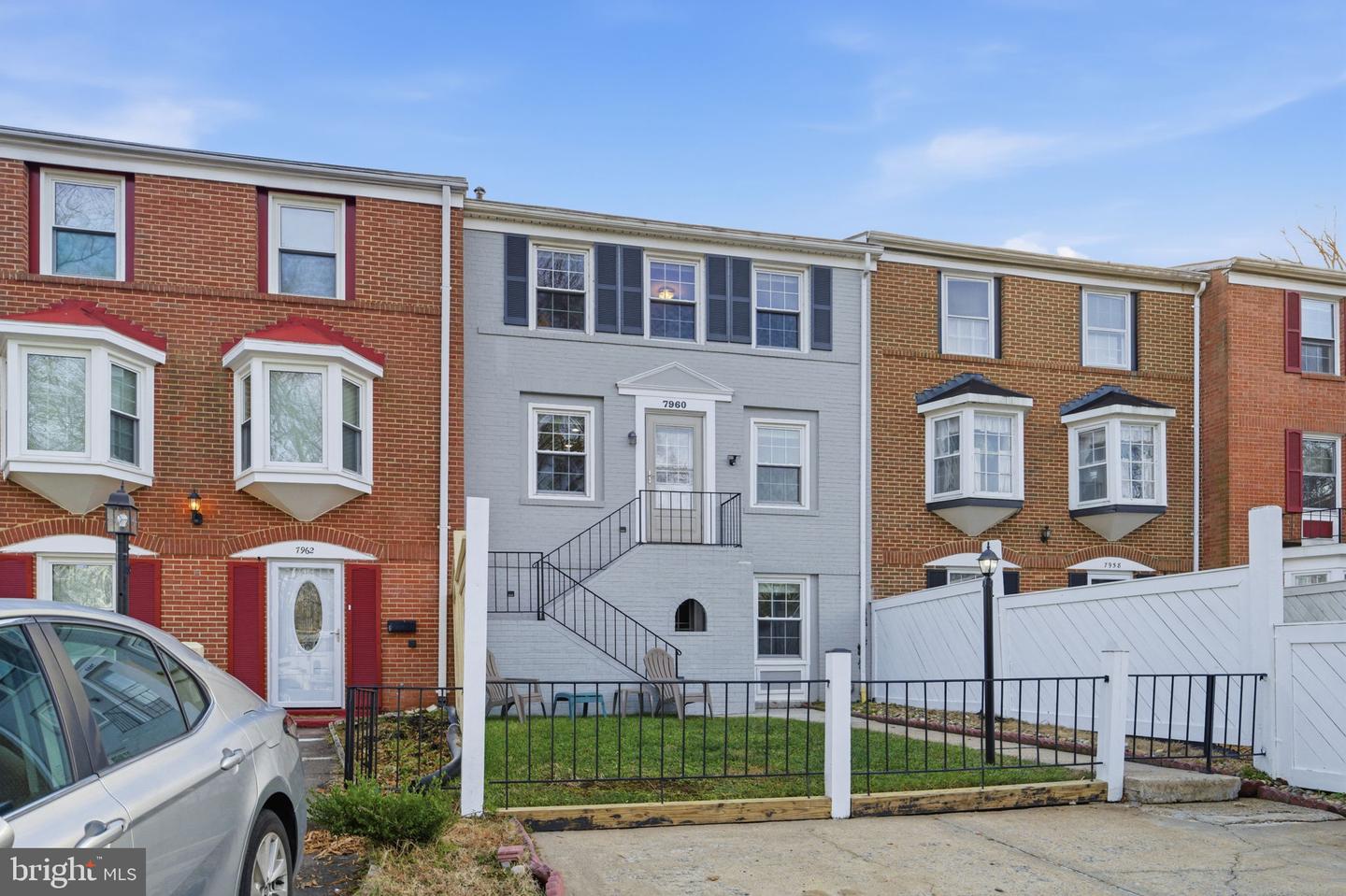 7960 CENTRAL PARK CIR, ALEXANDRIA, Virginia 22309, 4 Bedrooms Bedrooms, ,3 BathroomsBathrooms,Residential,For sale,7960 CENTRAL PARK CIR,VAFX2283182 MLS # VAFX2283182