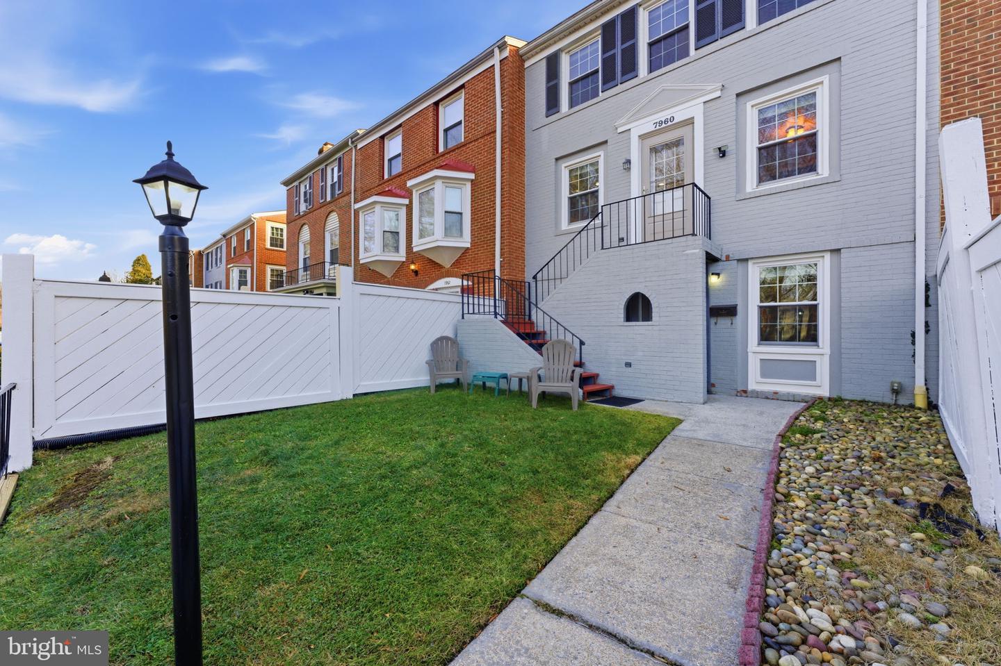 7960 CENTRAL PARK CIR, ALEXANDRIA, Virginia 22309, 4 Bedrooms Bedrooms, ,3 BathroomsBathrooms,Residential,For sale,7960 CENTRAL PARK CIR,VAFX2283182 MLS # VAFX2283182