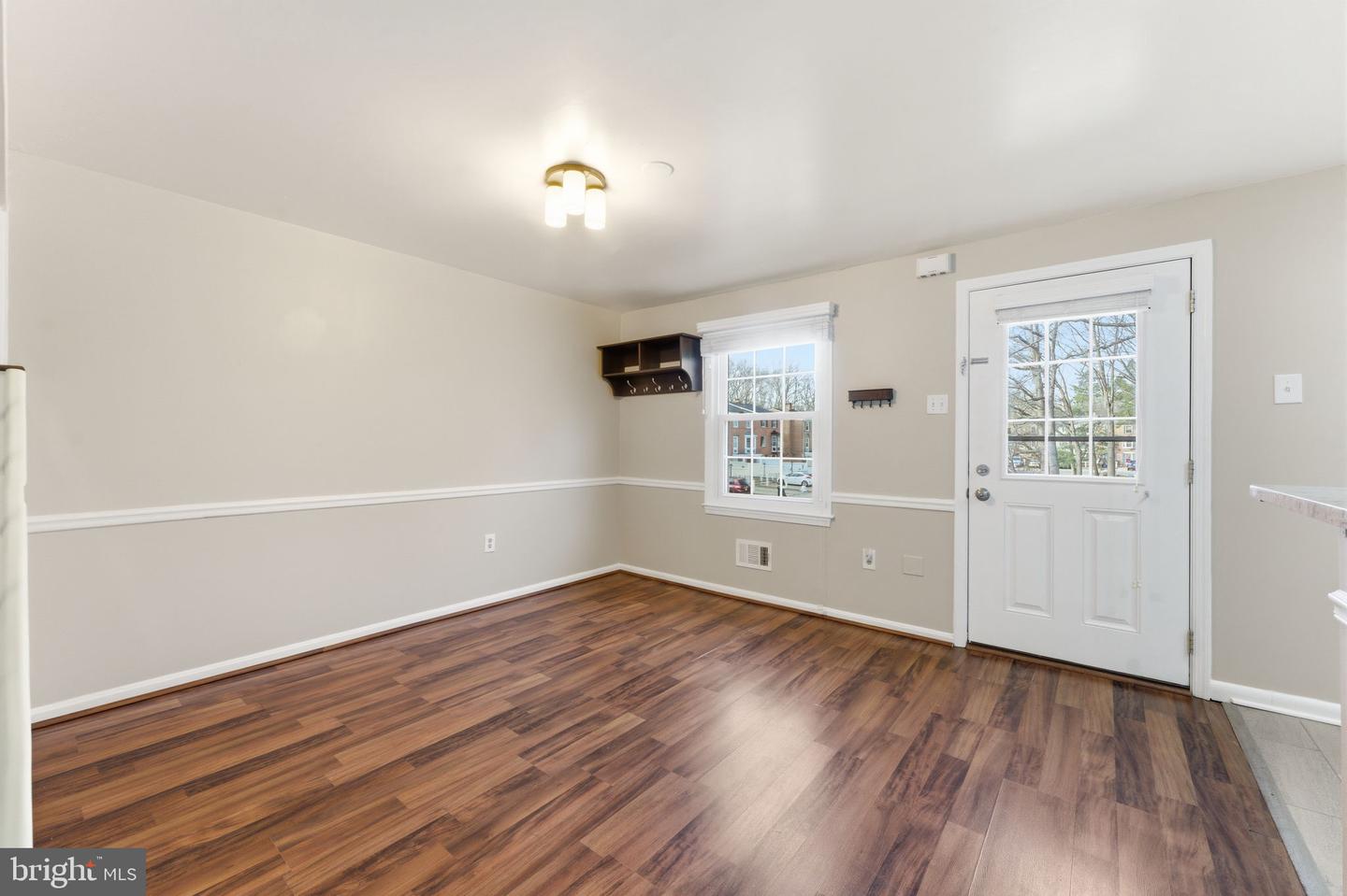 7960 CENTRAL PARK CIR, ALEXANDRIA, Virginia 22309, 4 Bedrooms Bedrooms, ,3 BathroomsBathrooms,Residential,For sale,7960 CENTRAL PARK CIR,VAFX2283182 MLS # VAFX2283182