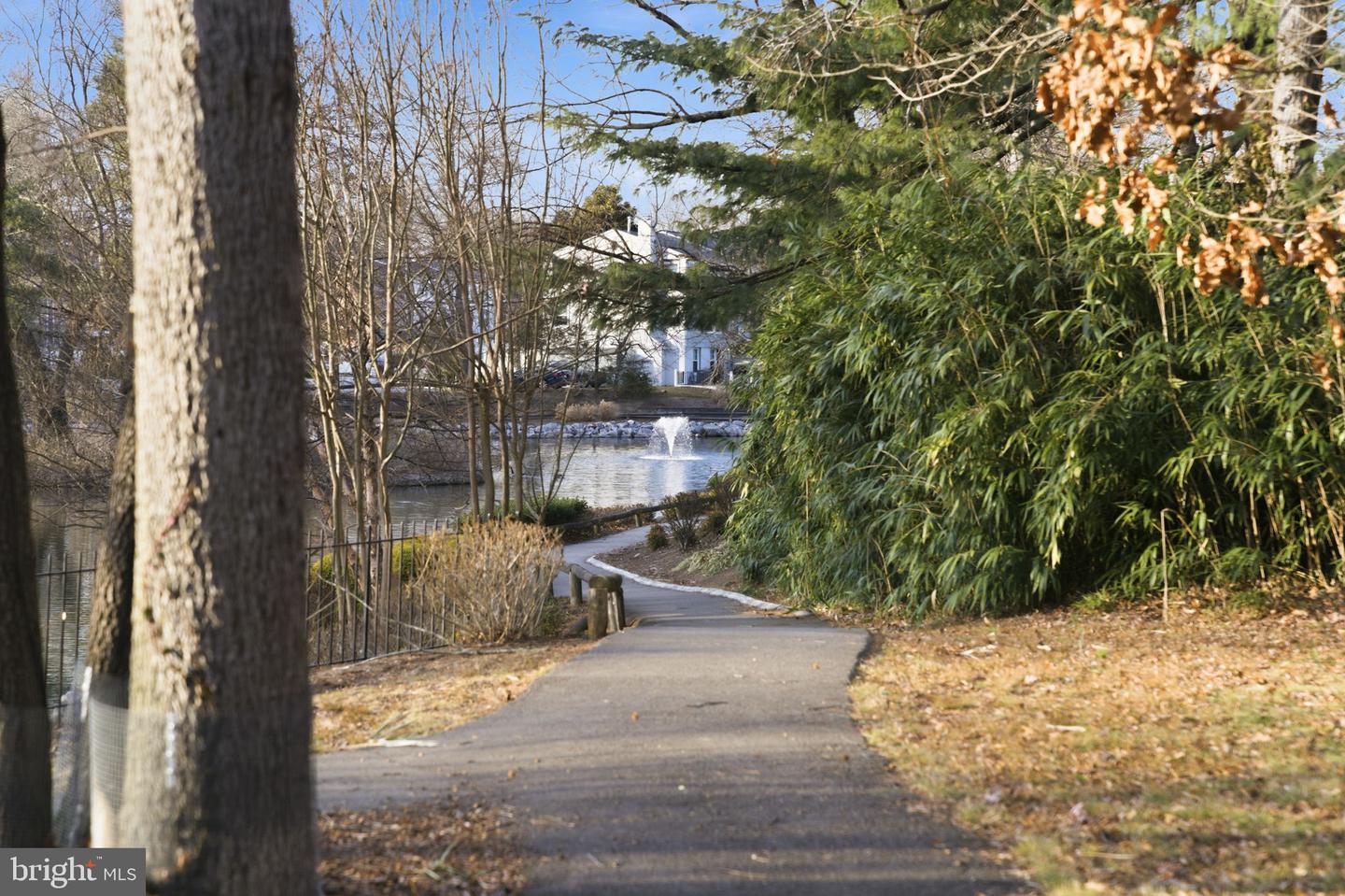 7960 CENTRAL PARK CIR, ALEXANDRIA, Virginia 22309, 4 Bedrooms Bedrooms, ,3 BathroomsBathrooms,Residential,For sale,7960 CENTRAL PARK CIR,VAFX2283182 MLS # VAFX2283182