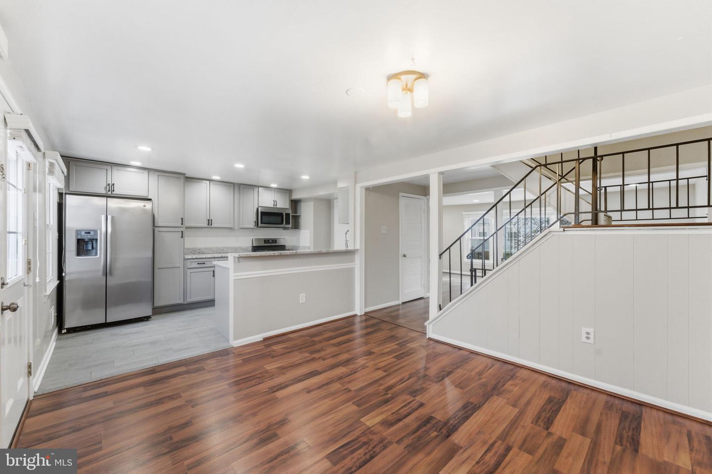 7960 CENTRAL PARK CIR, ALEXANDRIA, Virginia 22309, 4 Bedrooms Bedrooms, ,3 BathroomsBathrooms,Residential,For sale,7960 CENTRAL PARK CIR,VAFX2283182 MLS # VAFX2283182