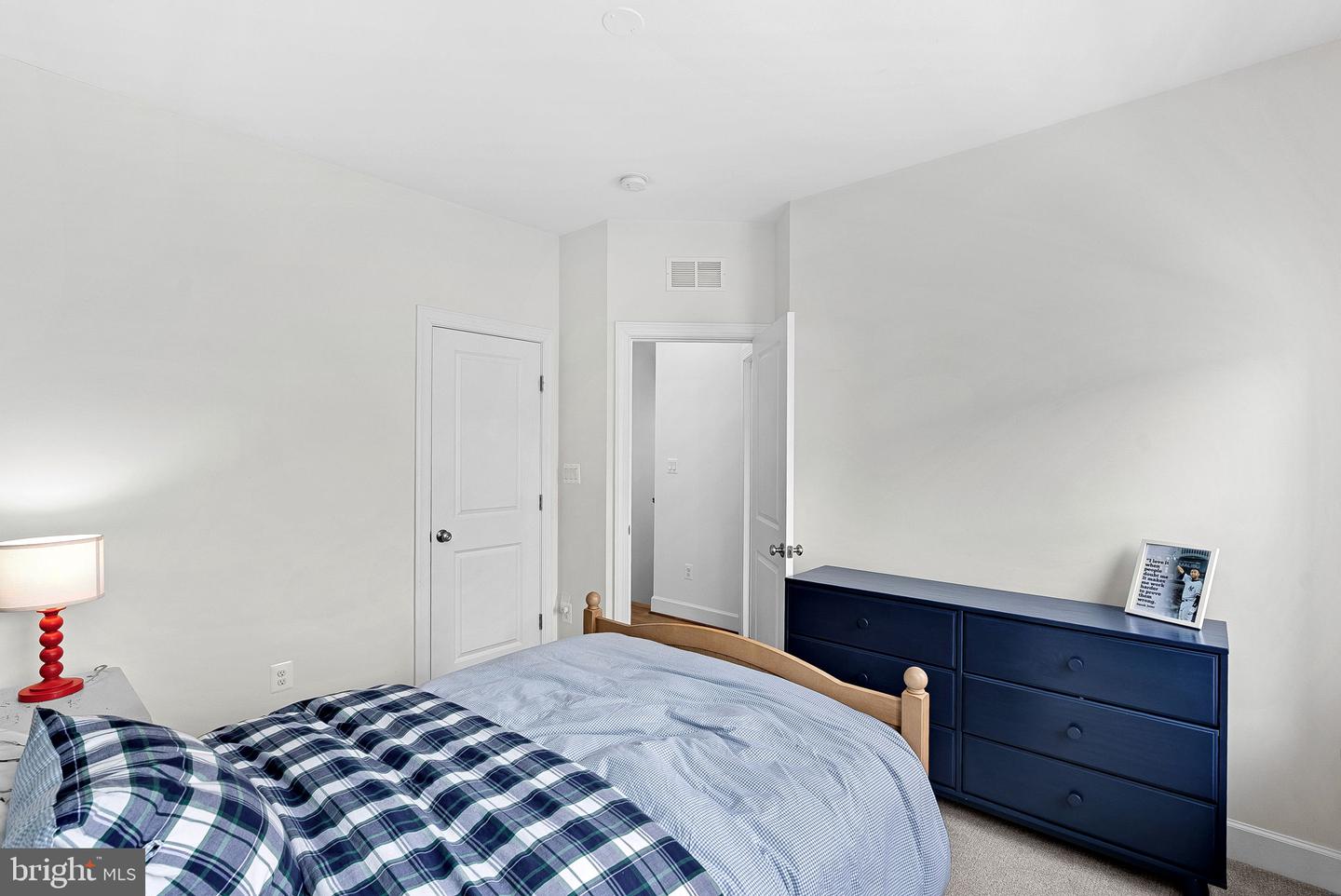 5237 RIDGEVIEW RETREAT DR, CHANTILLY, Virginia 20151, 4 Bedrooms Bedrooms, ,3 BathroomsBathrooms,Residential,For sale,5237 RIDGEVIEW RETREAT DR,VAFX2283212 MLS # VAFX2283212