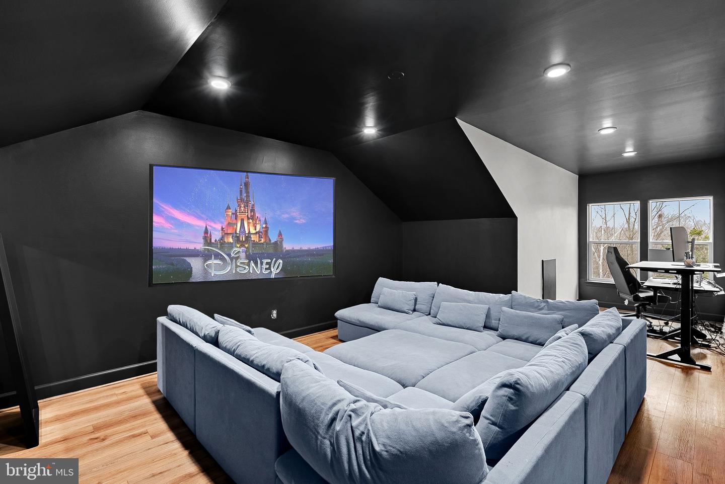 5237 RIDGEVIEW RETREAT DR, CHANTILLY, Virginia 20151, 4 Bedrooms Bedrooms, ,3 BathroomsBathrooms,Residential,For sale,5237 RIDGEVIEW RETREAT DR,VAFX2283212 MLS # VAFX2283212