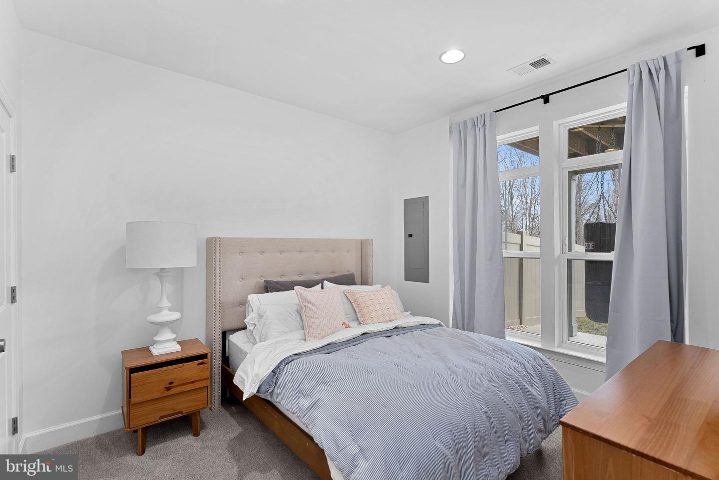 5237 RIDGEVIEW RETREAT DR, CHANTILLY, Virginia 20151, 4 Bedrooms Bedrooms, ,3 BathroomsBathrooms,Residential,For sale,5237 RIDGEVIEW RETREAT DR,VAFX2283212 MLS # VAFX2283212