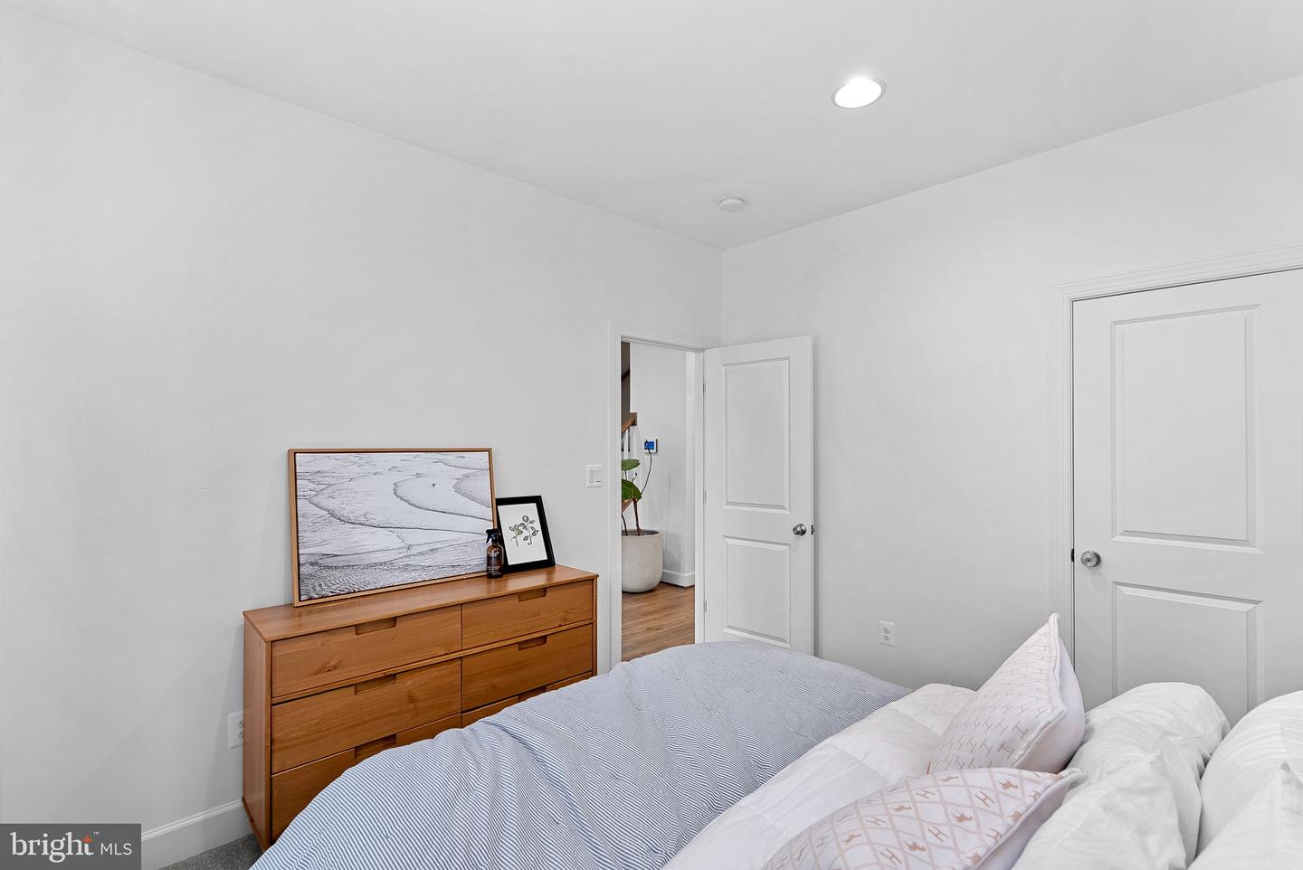 5237 RIDGEVIEW RETREAT DR, CHANTILLY, Virginia 20151, 4 Bedrooms Bedrooms, ,3 BathroomsBathrooms,Residential,For sale,5237 RIDGEVIEW RETREAT DR,VAFX2283212 MLS # VAFX2283212