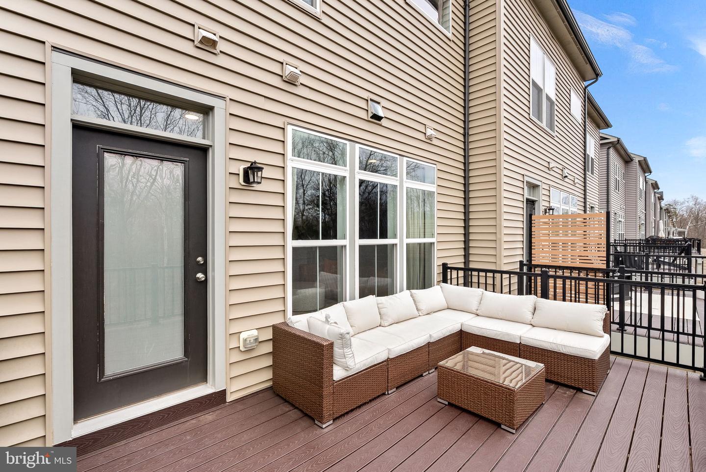 5237 RIDGEVIEW RETREAT DR, CHANTILLY, Virginia 20151, 4 Bedrooms Bedrooms, ,3 BathroomsBathrooms,Residential,For sale,5237 RIDGEVIEW RETREAT DR,VAFX2283212 MLS # VAFX2283212