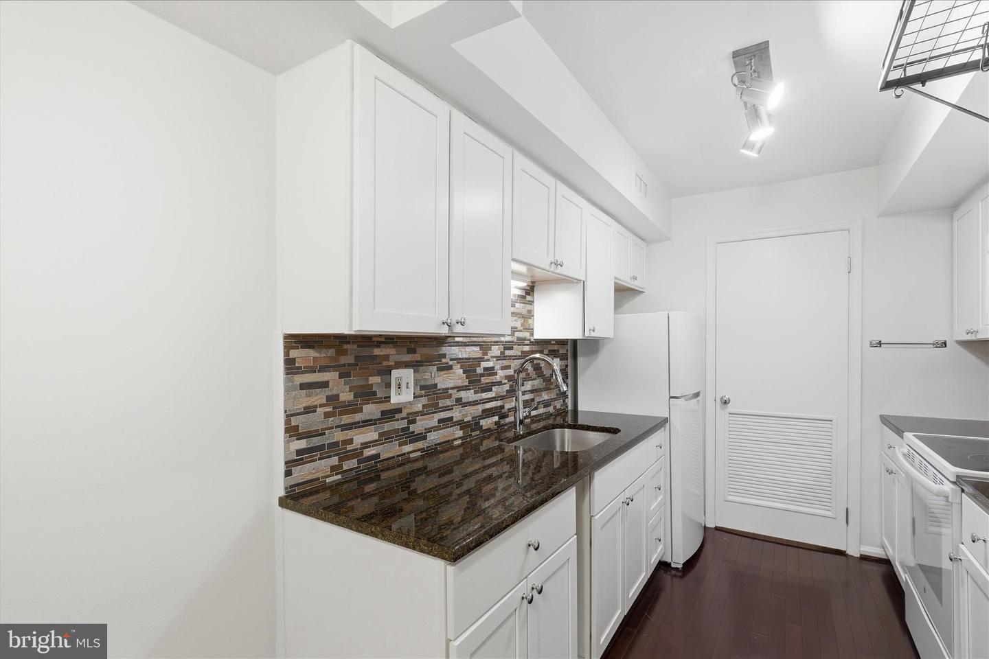 2586-E S ARLINGTON MILL DR #E, ARLINGTON, Virginia 22206, 1 Bedroom Bedrooms, ,1 BathroomBathrooms,Residential,For sale,2586-E S ARLINGTON MILL DR #E,VAAR2067120 MLS # VAAR2067120