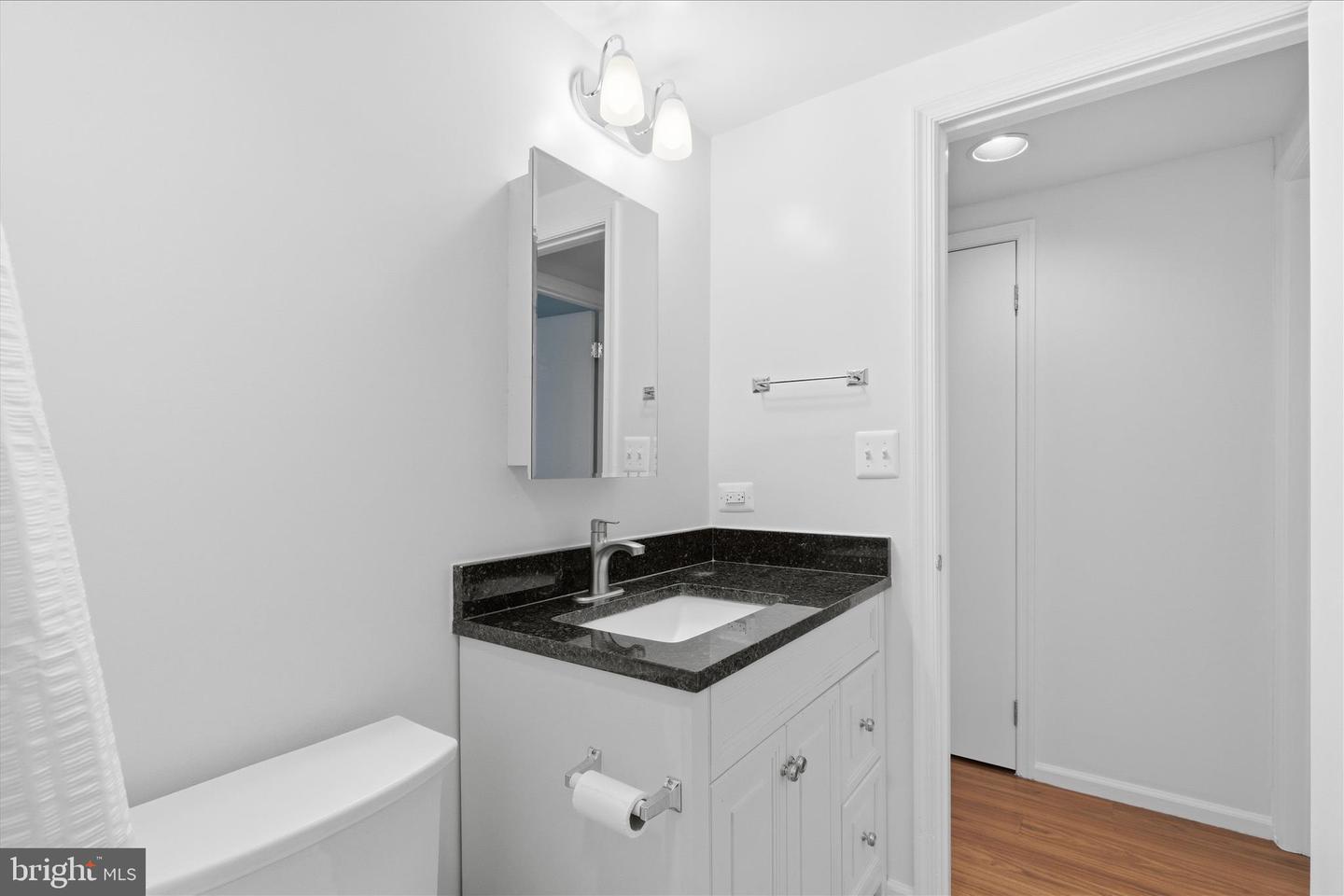 2586-E S ARLINGTON MILL DR #E, ARLINGTON, Virginia 22206, 1 Bedroom Bedrooms, ,1 BathroomBathrooms,Residential,For sale,2586-E S ARLINGTON MILL DR #E,VAAR2067120 MLS # VAAR2067120