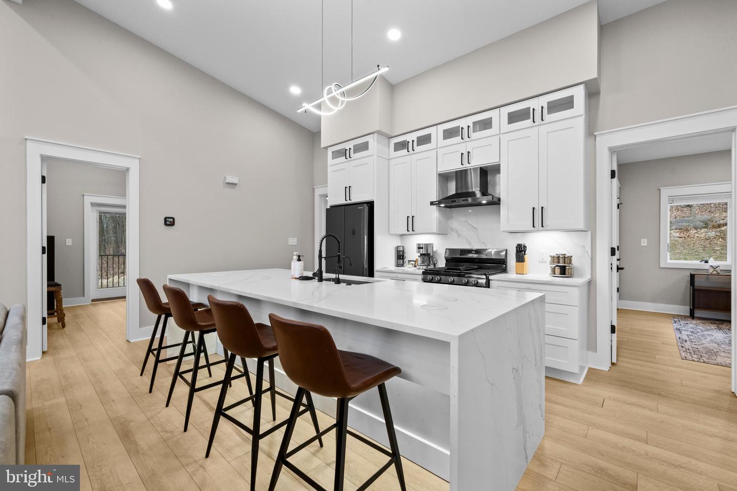 13549 HANGING ROCK LN, LOVETTSVILLE, Virginia 20180, 4 Bedrooms Bedrooms, ,4 BathroomsBathrooms,Residential,For sale,13549 HANGING ROCK LN,VALO2112946 MLS # VALO2112946